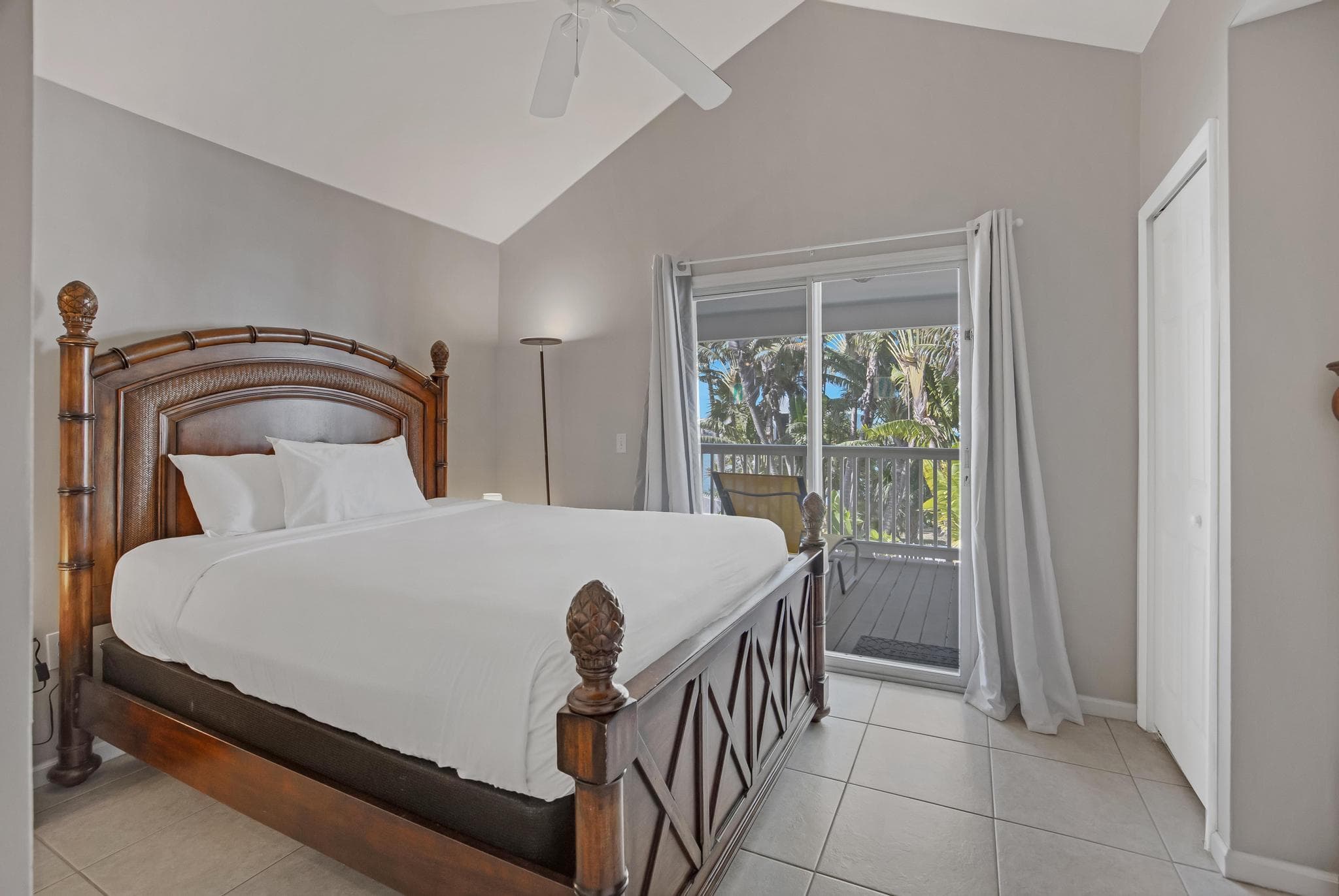 5081 Sunset Village Drive, Duck Key, FL 33050 — photo 28 of 59