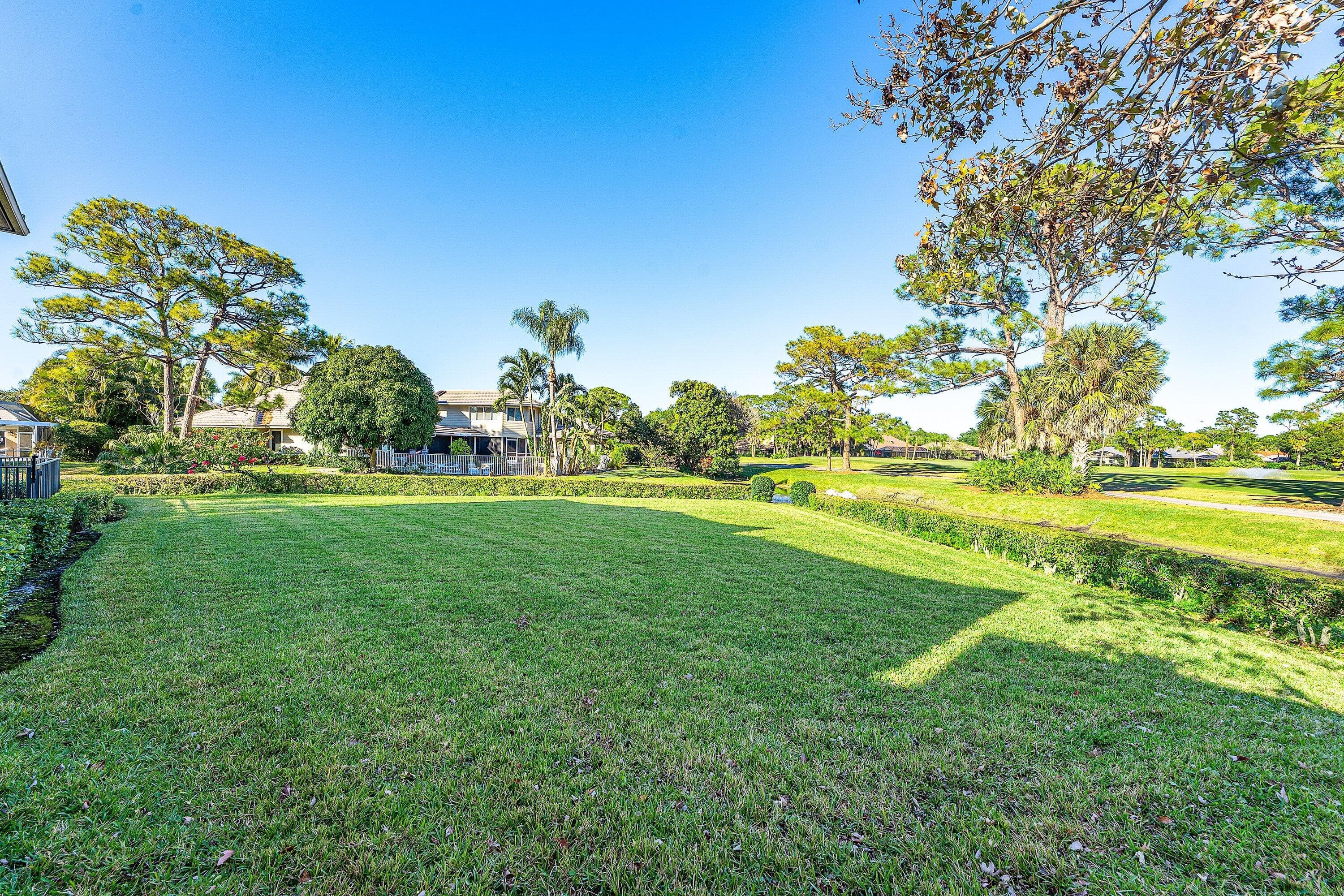 4 Sutherland Court, Palm Beach Gardens, FL 33418 — photo 48 of 67