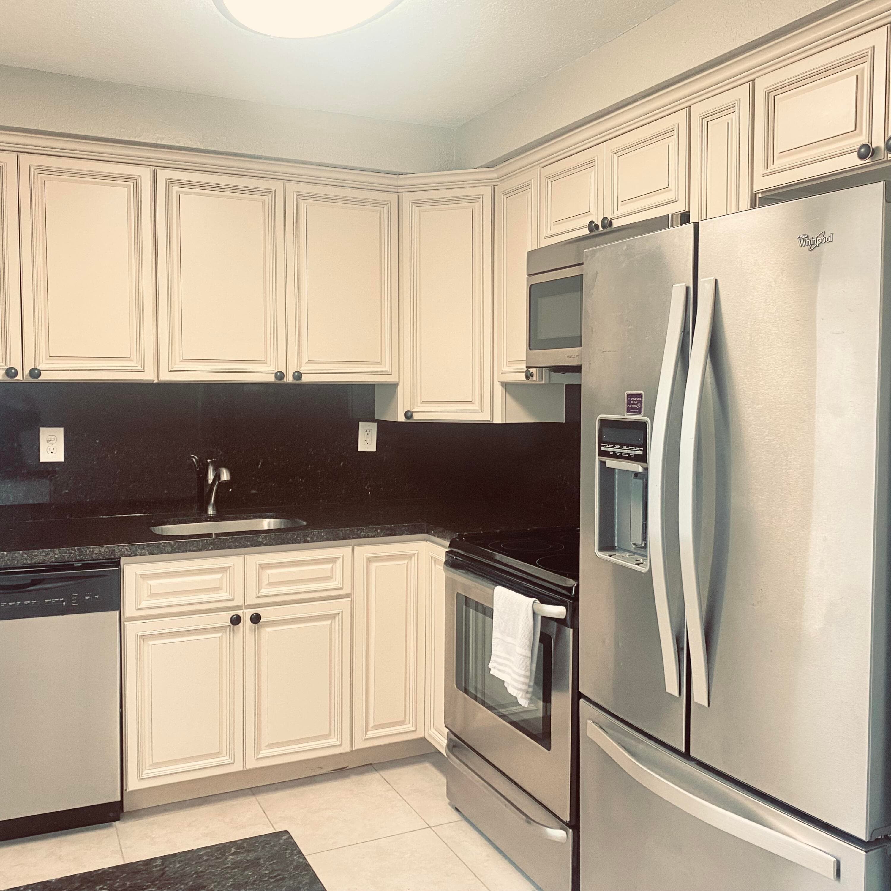 177 Flanders D 177, Delray Beach, FL 33484 — photo 1 of 30