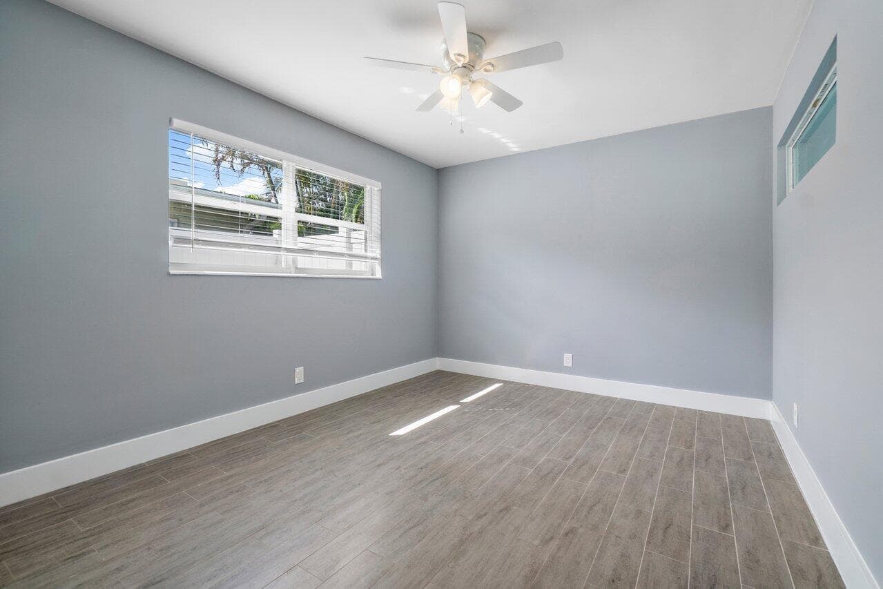 708-710 NE 23rd Avenue, Pompano Beach, FL 33062 — photo 32 of 43