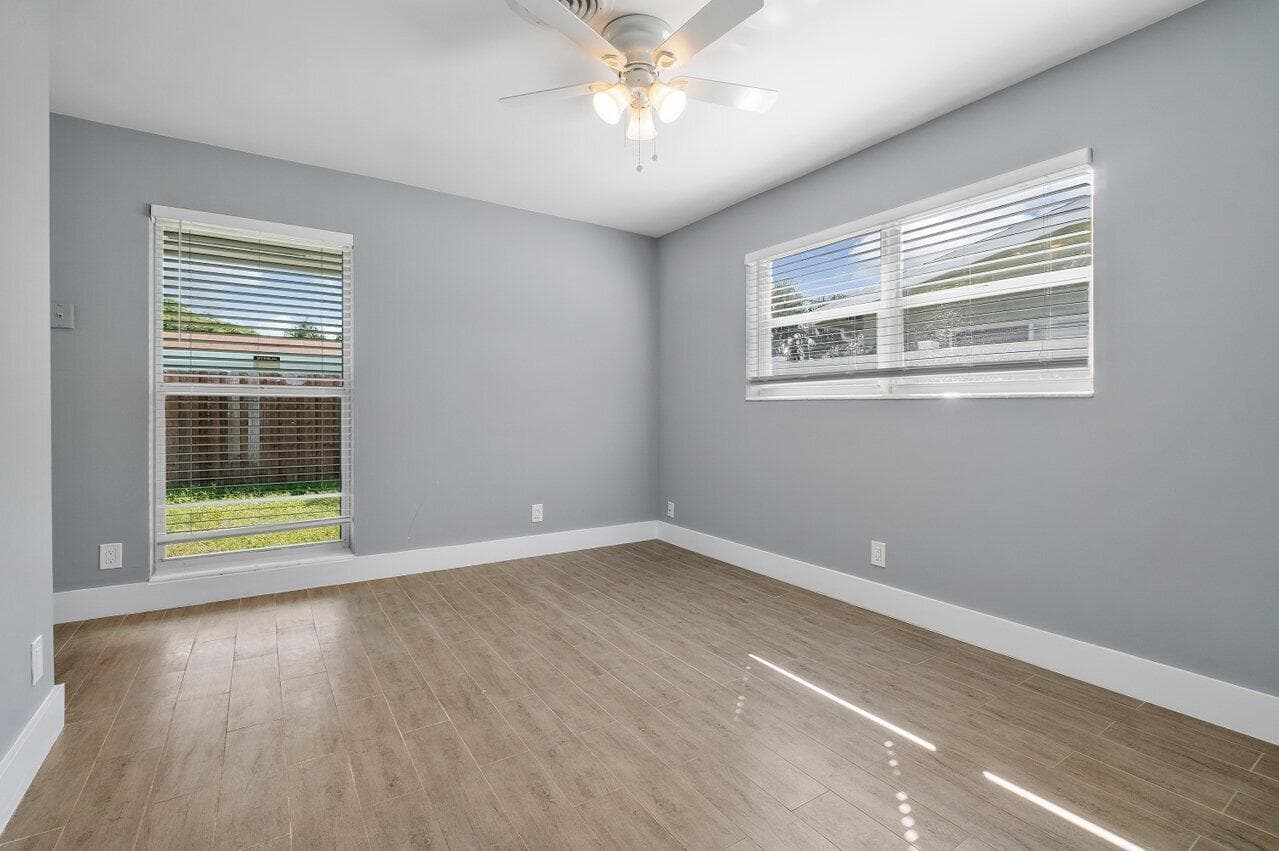 708-710 NE 23rd Avenue, Pompano Beach, FL 33062 — photo 30 of 43