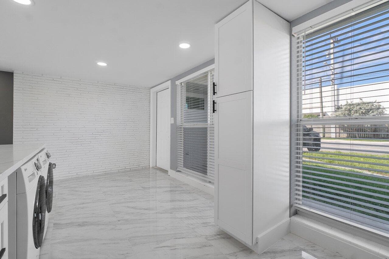 708-710 NE 23rd Avenue, Pompano Beach, FL 33062 — photo 25 of 43