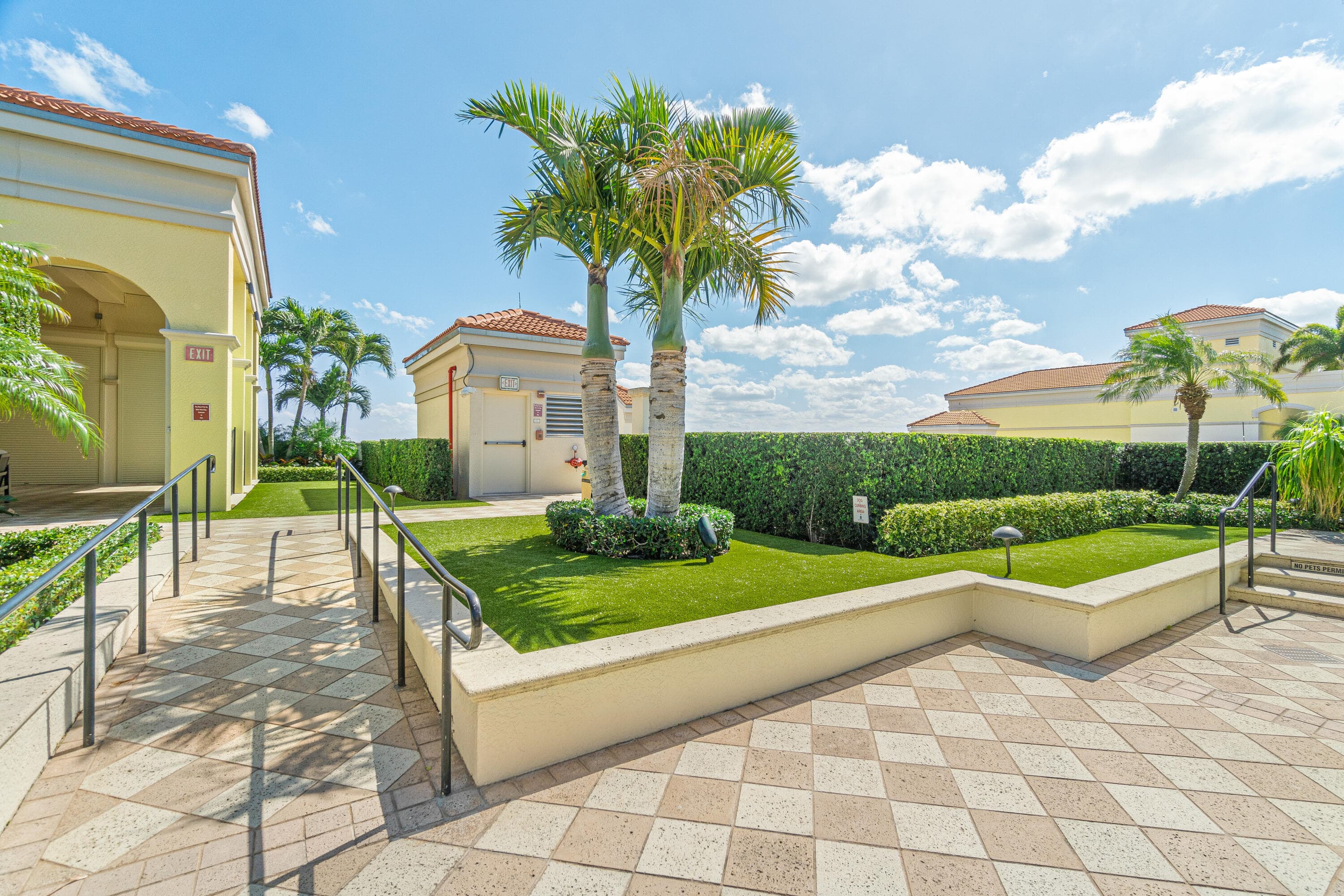 701 S Olive Avenue 807, West Palm Beach, FL 33401 — photo 38 of 49