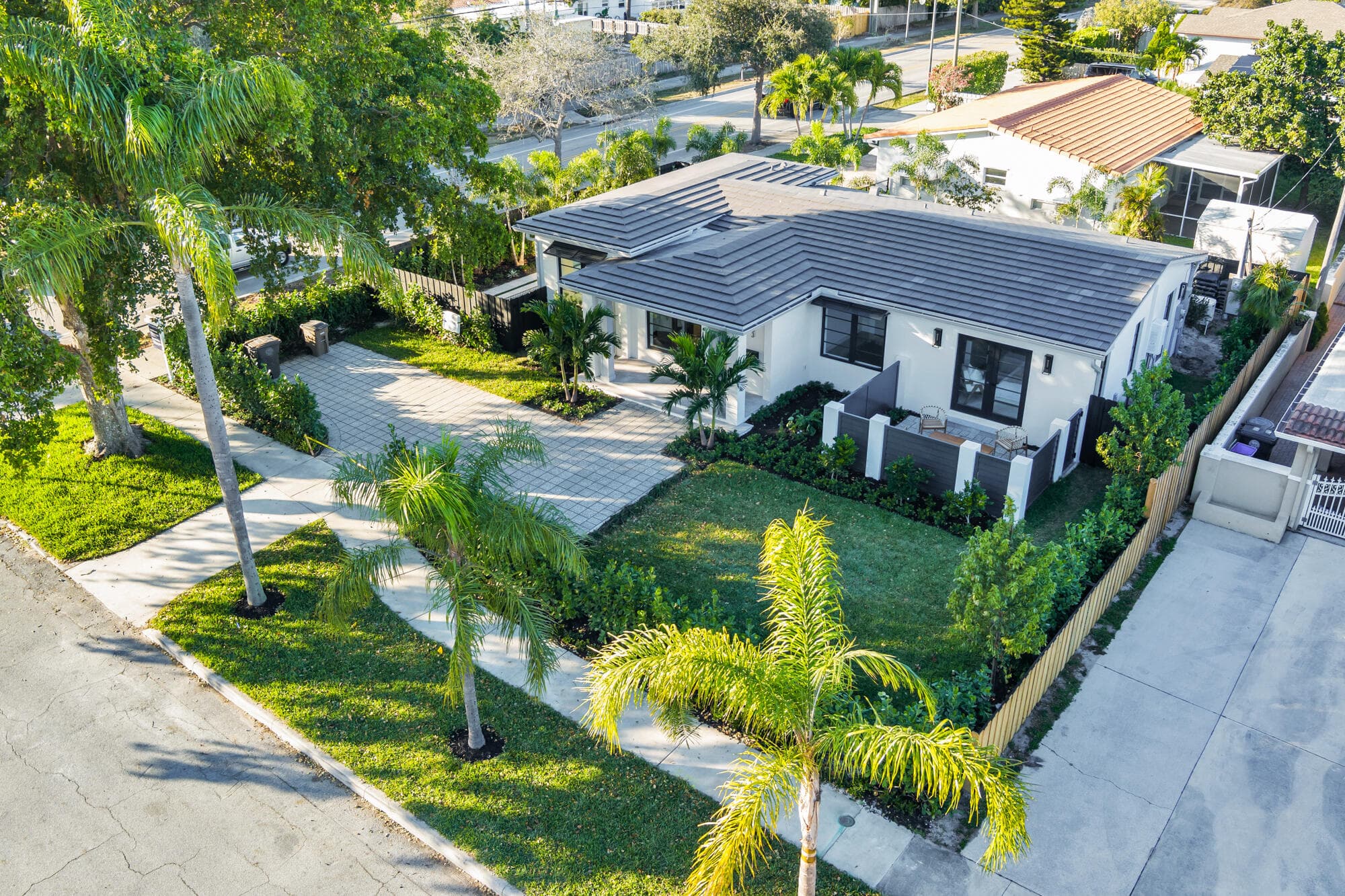 263 Alhambra Place, West Palm Beach, FL 33405 — photo 28 of 32