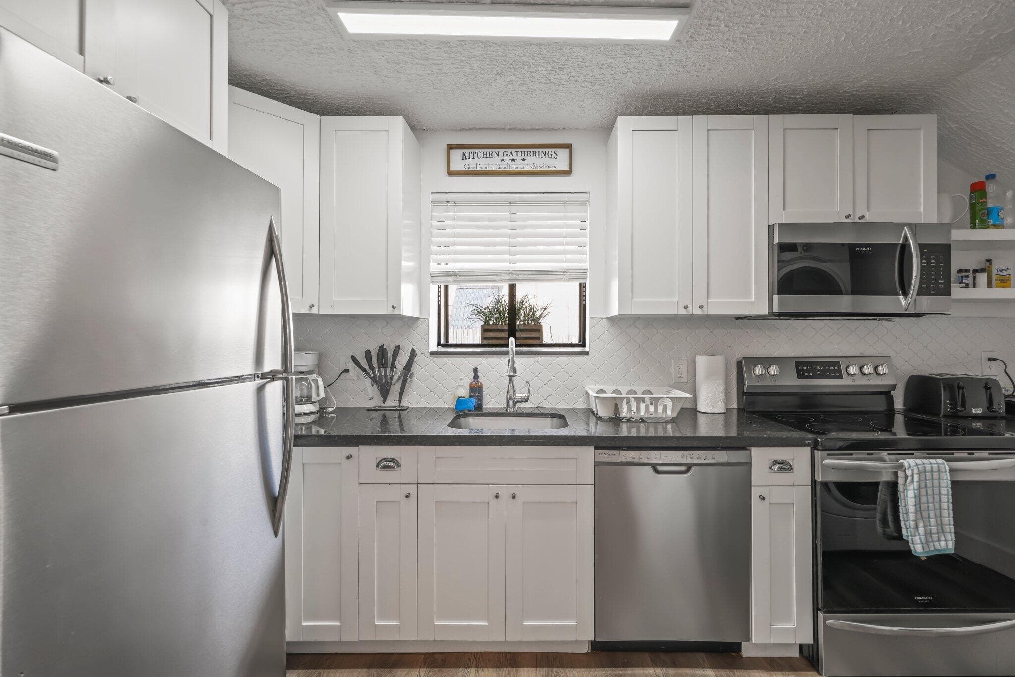 812 S N Street, Lake Worth Beach, FL 33460 — photo 15 of 81