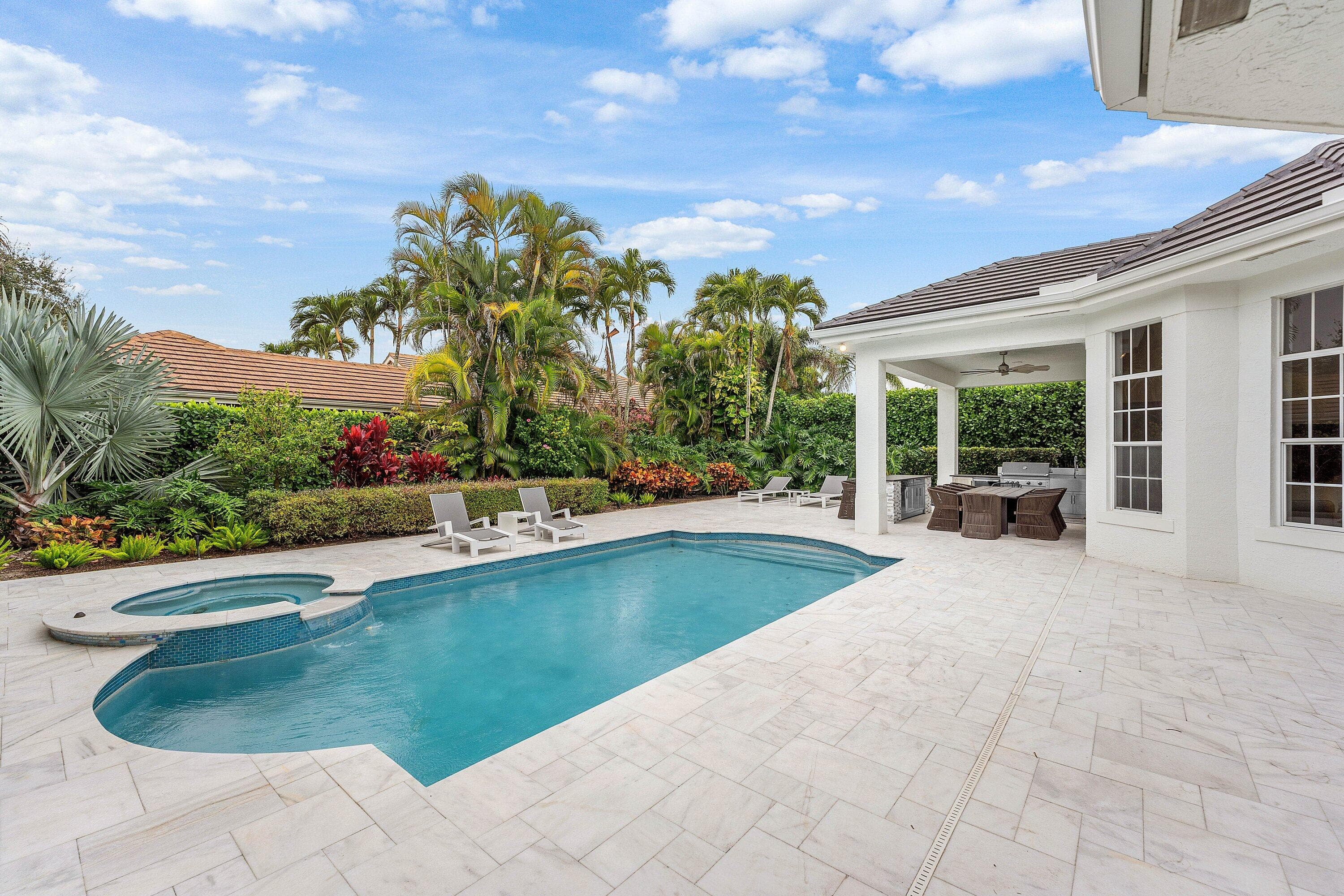 132 Pembroke Drive, Palm Beach Gardens, FL 33418 — photo 46 of 73