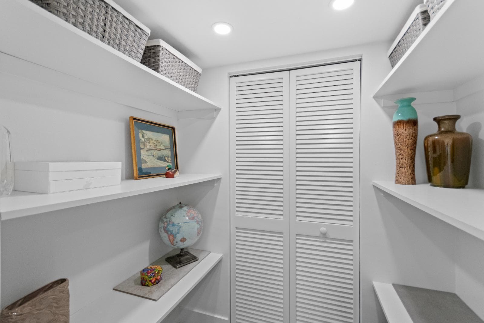 130 Lakeshore Drive 222, North Palm Beach, FL 33408 — photo 16 of 32