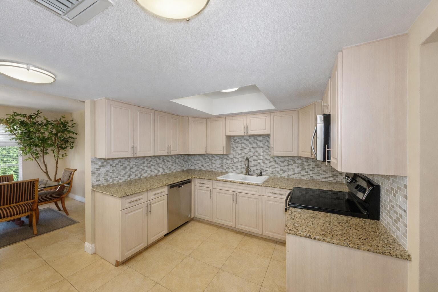 1630 40th Street, West Palm Beach, FL 33407 — photo 17 of 30