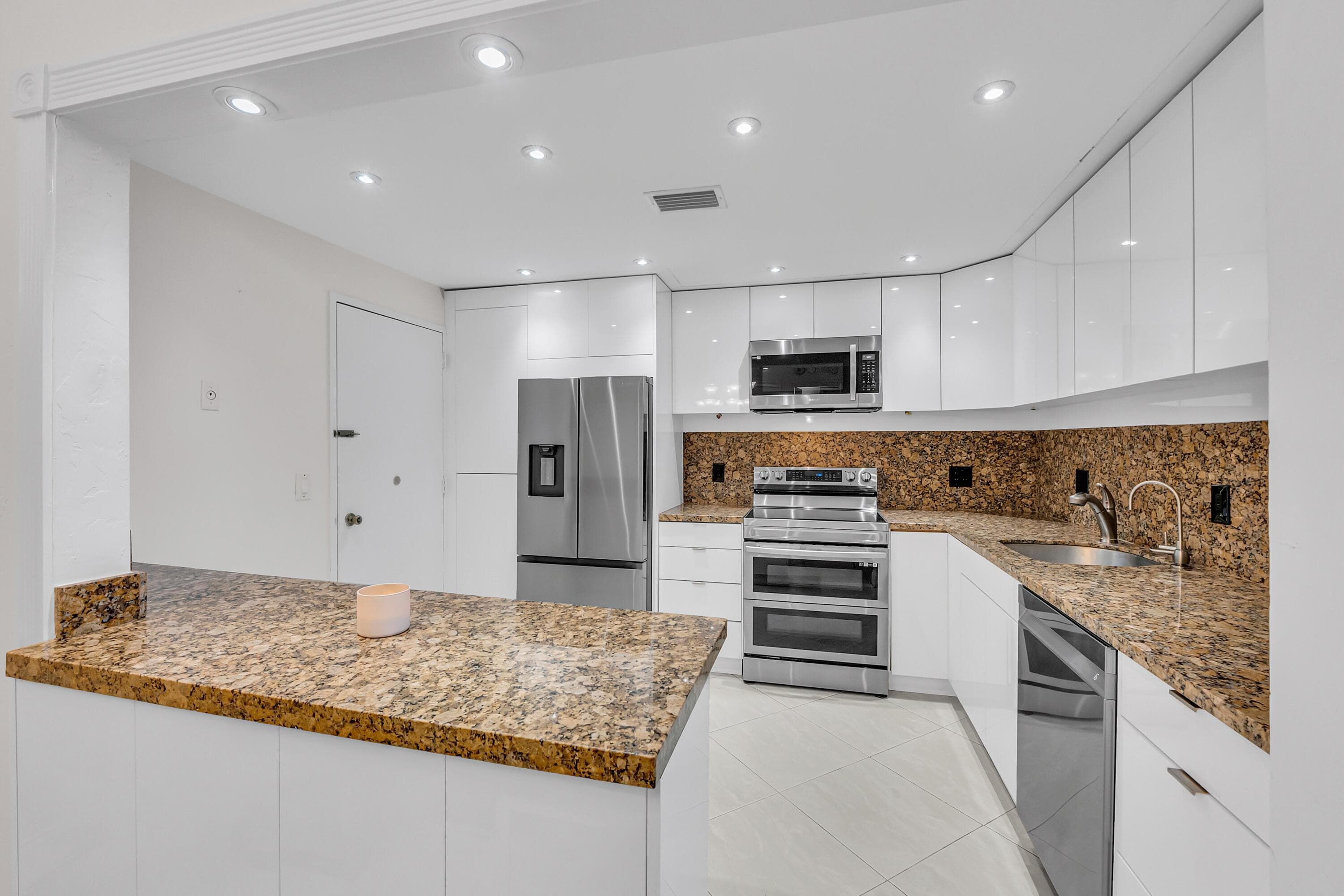 2851 S Ocean Boulevard 3 P, Boca Raton, FL 33432 — photo 4 of 37