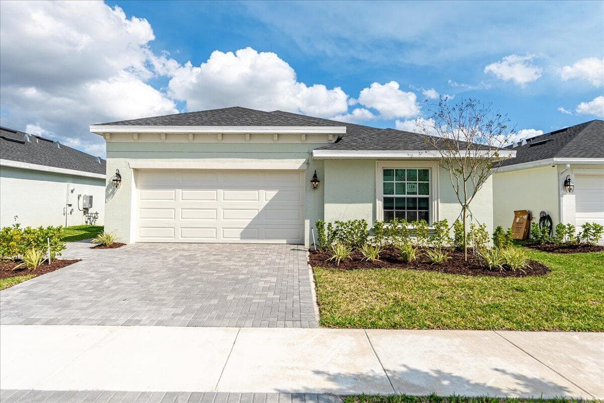 6331 NW Windwood Way, Port St. Lucie, FL 34987 — photo 4 of 32