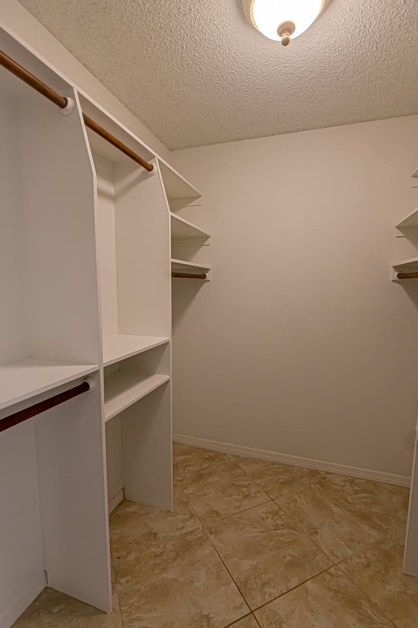 471 SE Lamon Lane, Port St. Lucie, FL 34983 — photo 12 of 32