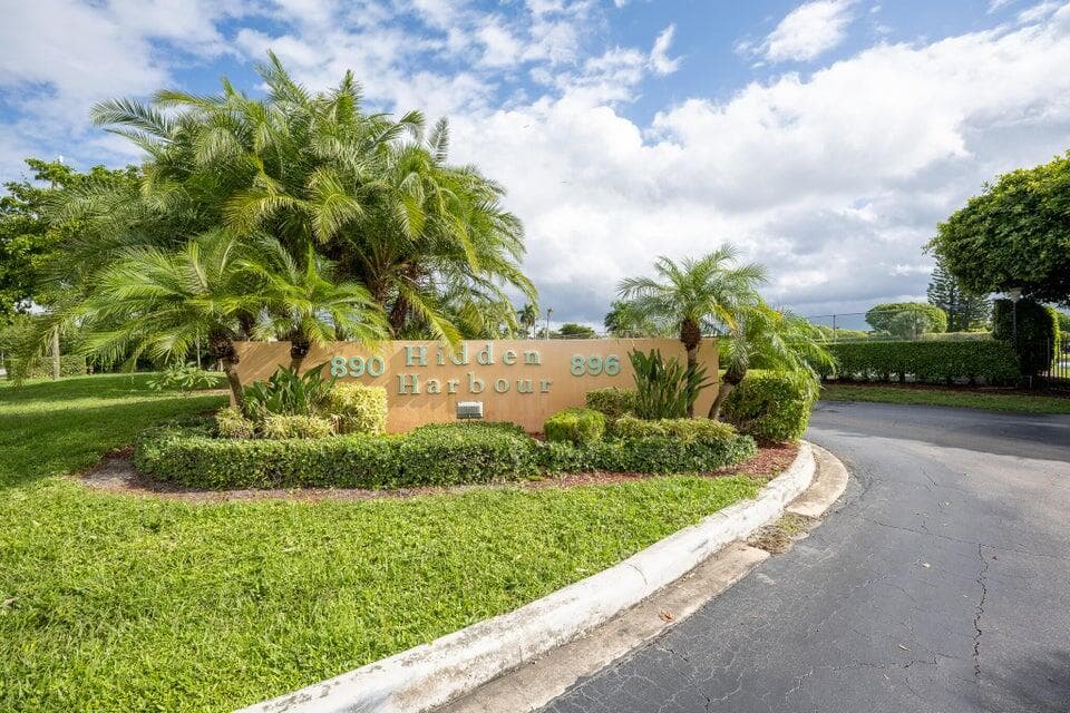 890 N Federal Highway 406, Lantana, FL 33462 — photo 52 of 63