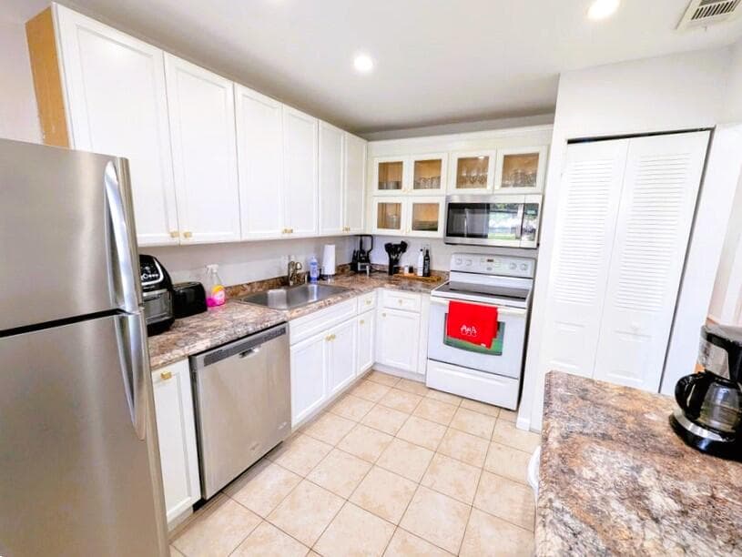 21362 Juego Circle 33f, Boca Raton, FL 33433 — photo 4 of 41