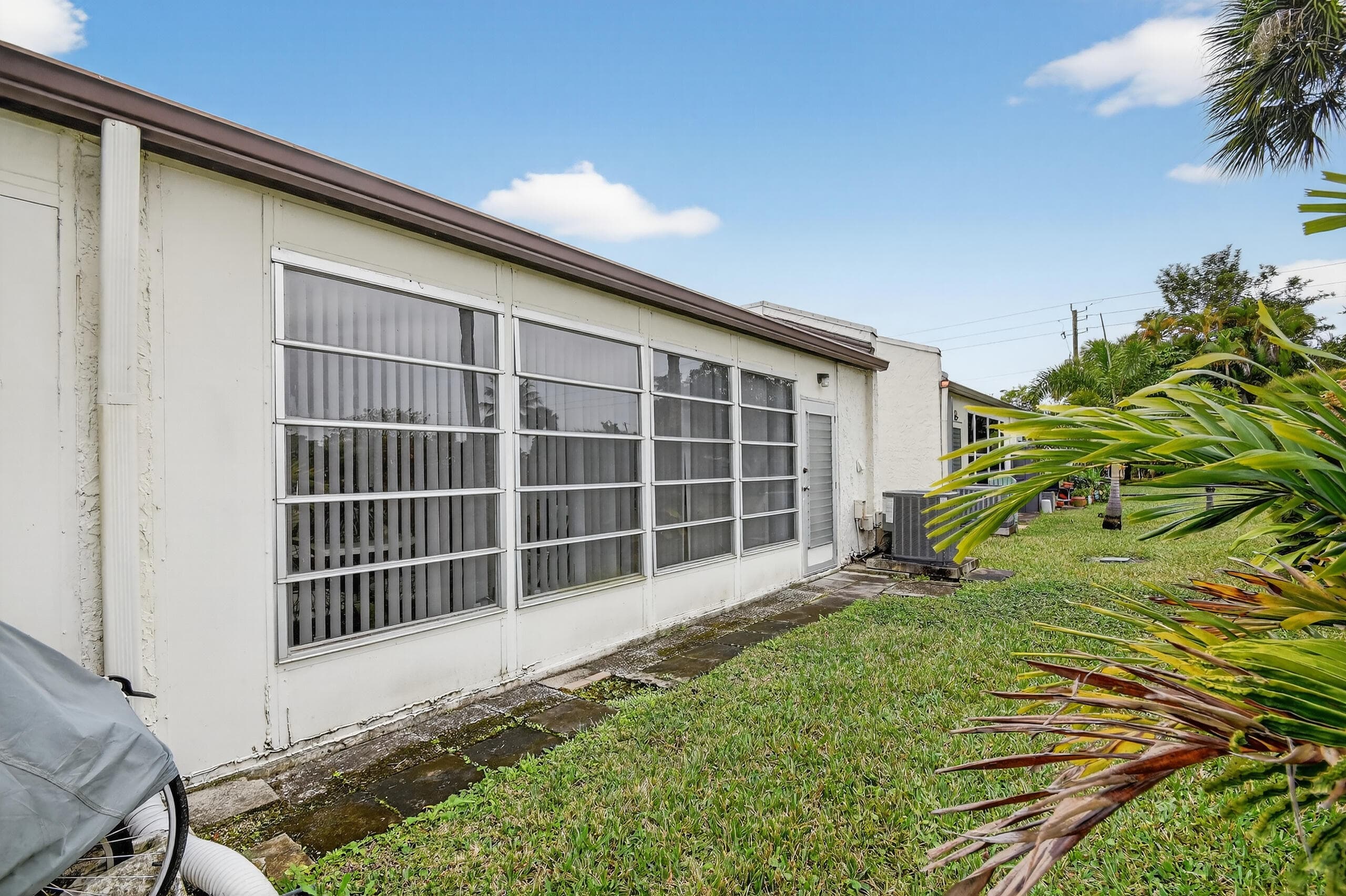 113 Lake Olive Drive 113, West Palm Beach, FL 33411 — photo 21 of 23