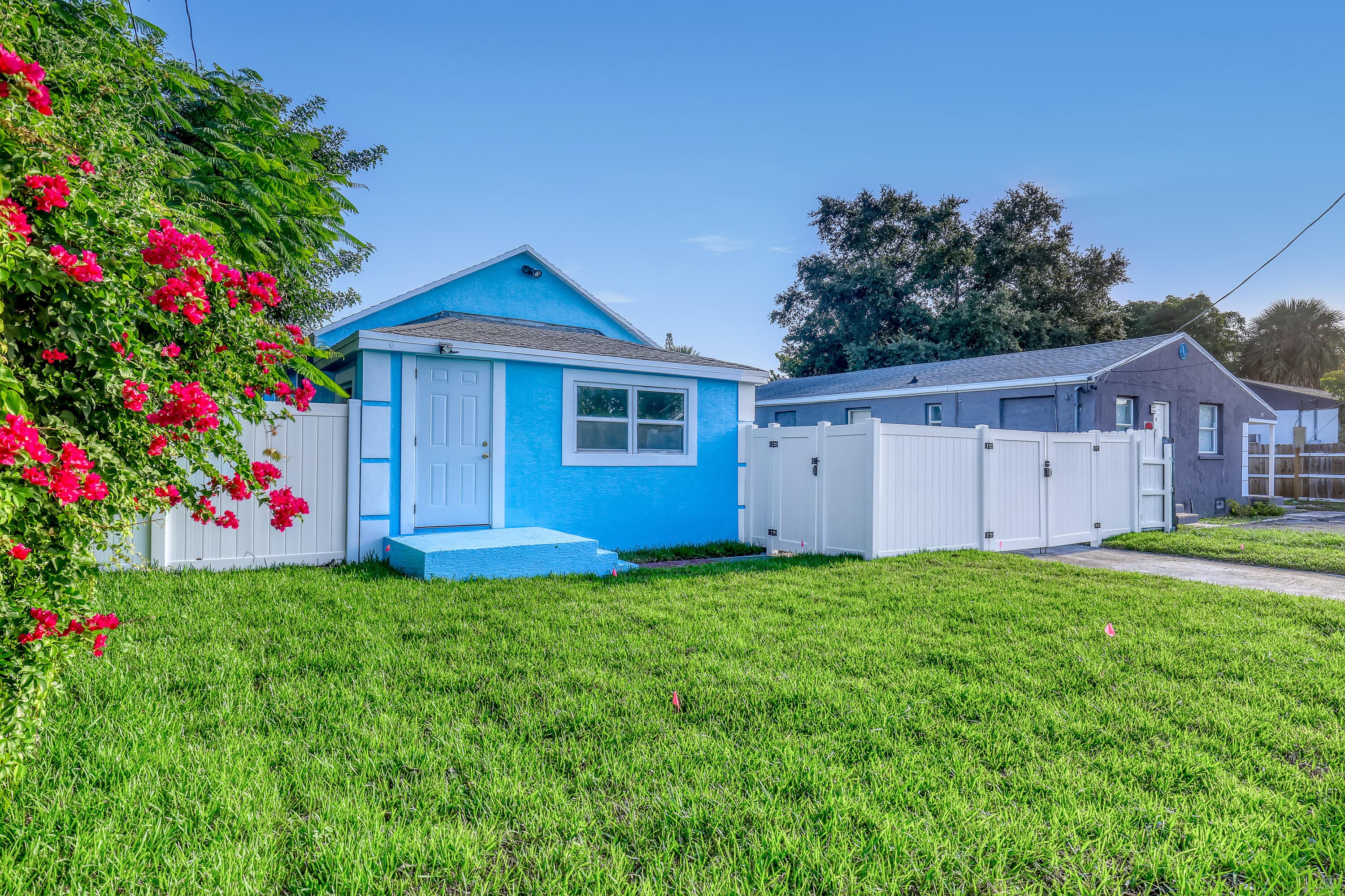 180 W 15th Street, Riviera Beach, FL 33404 — photo 1 of 45