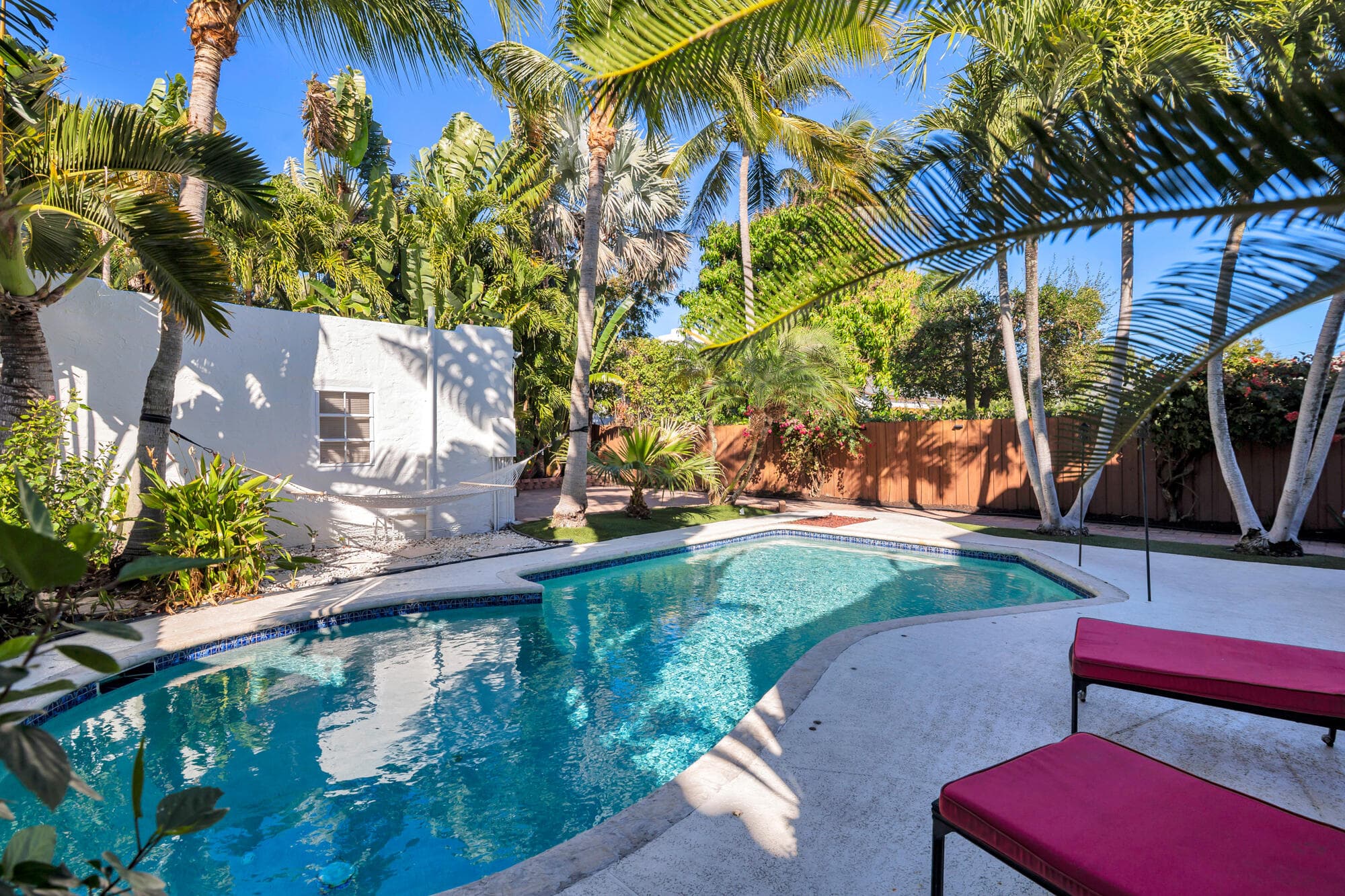 137 Edgewood Drive, West Palm Beach, FL 33405 — photo 37 of 42