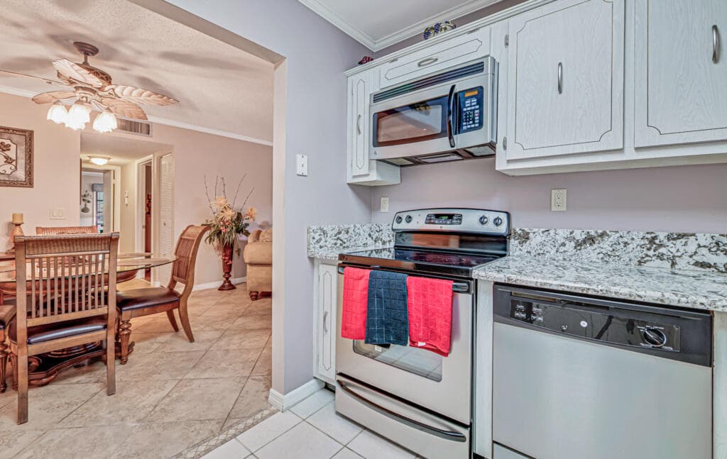 5030 Lakefront Boulevard D, Delray Beach, FL 33484 — photo 14 of 40