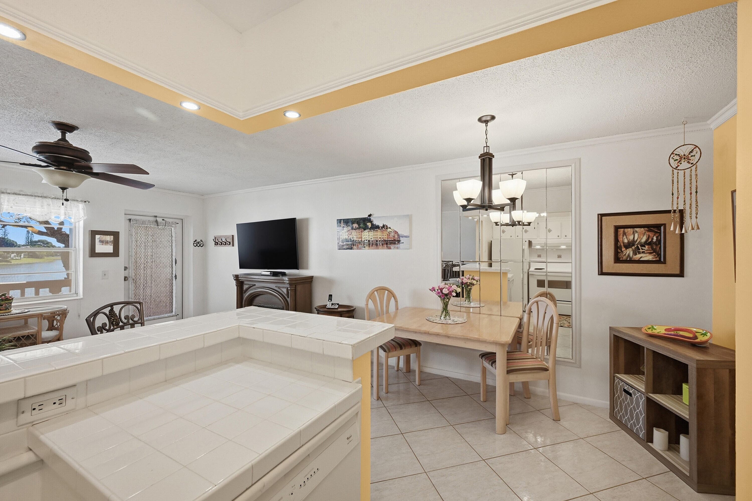 47 Berkshire B Crescent B, West Palm Beach, FL 33417 — photo 5 of 25