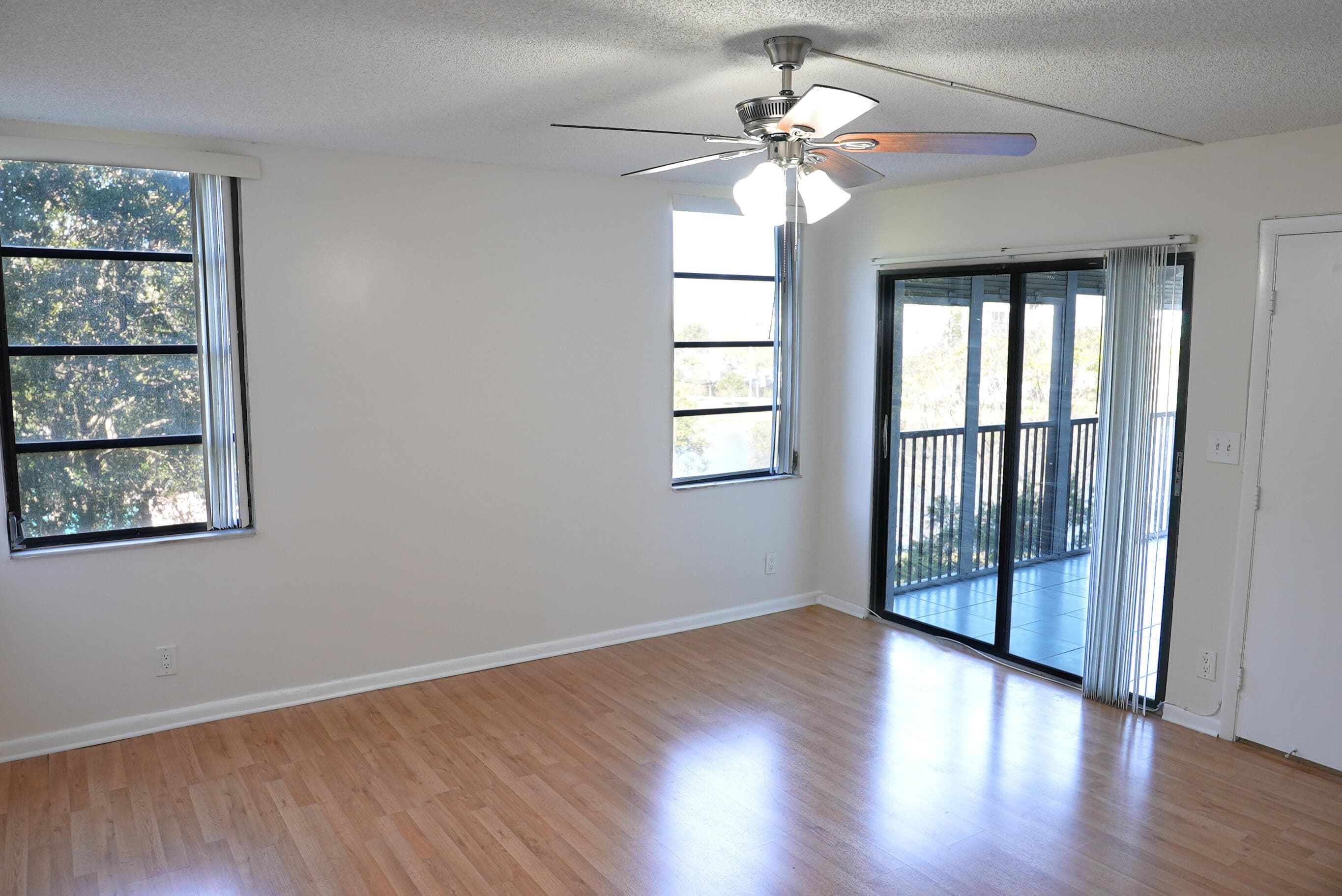 2112 S Cypress Bend Drive 404, Pompano Beach, FL 33069 — photo 11 of 24