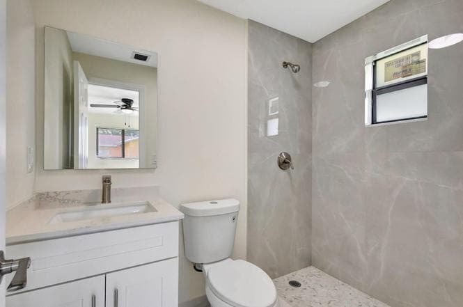 2016 Avenue S, Riviera Beach, FL 33404 — photo 10 of 17