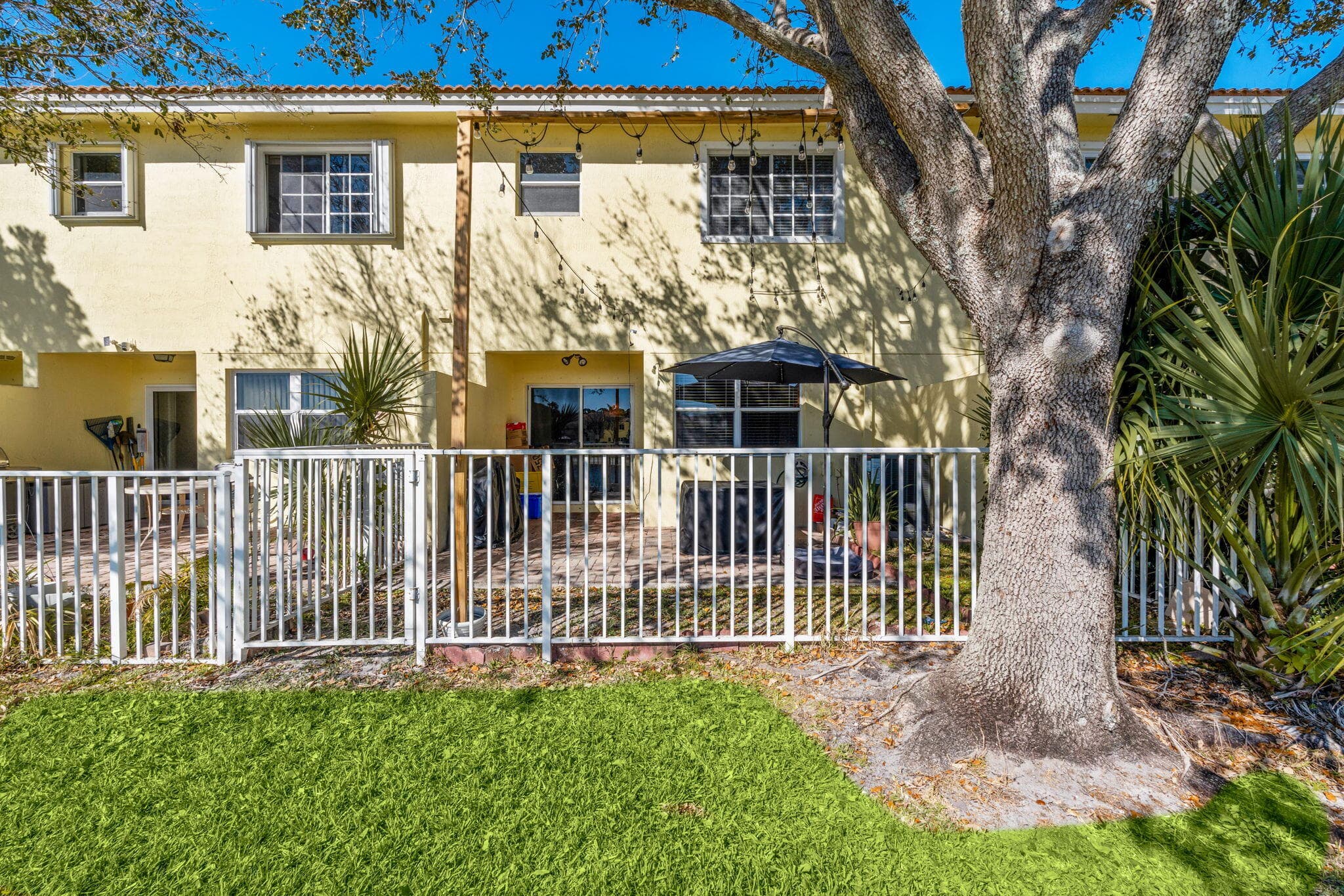 948 Imperial Lake Road, West Palm Beach, FL 33413 — photo 33 of 67