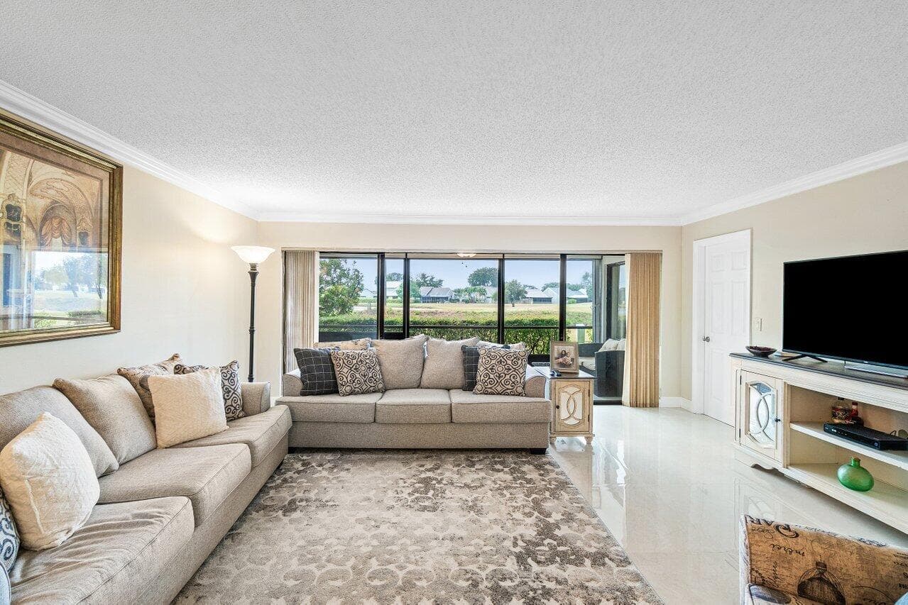 5771 Fairway Park Court 103, Boynton Beach, FL 33437 — photo 10 of 31