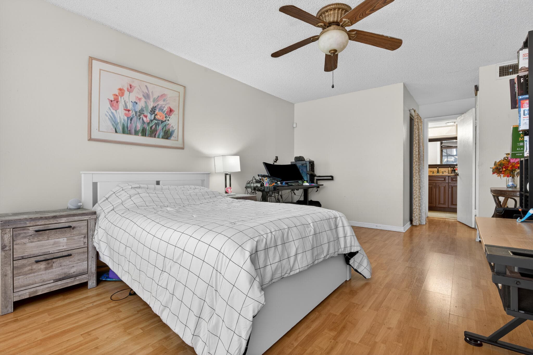 1340 E Golfview Drive, Pembroke Pines, FL 33026 — photo 20 of 27