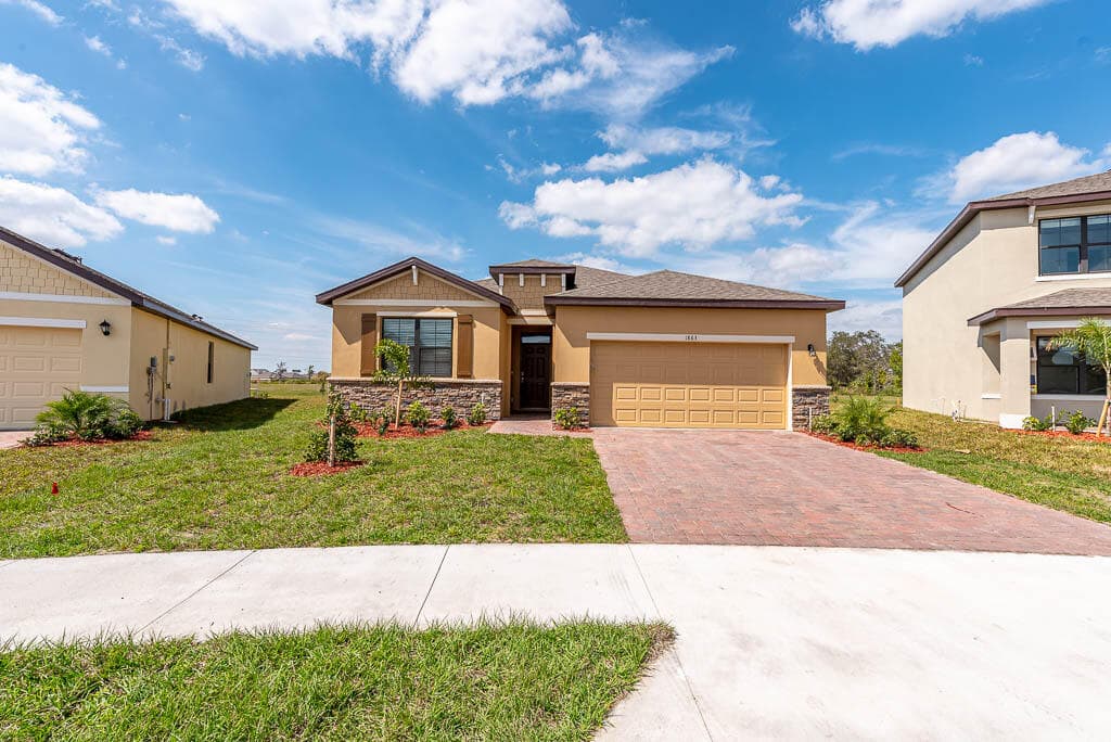 1863 Farmhouse Road SE, Palm Bay, FL 32909 — photo 4 of 43