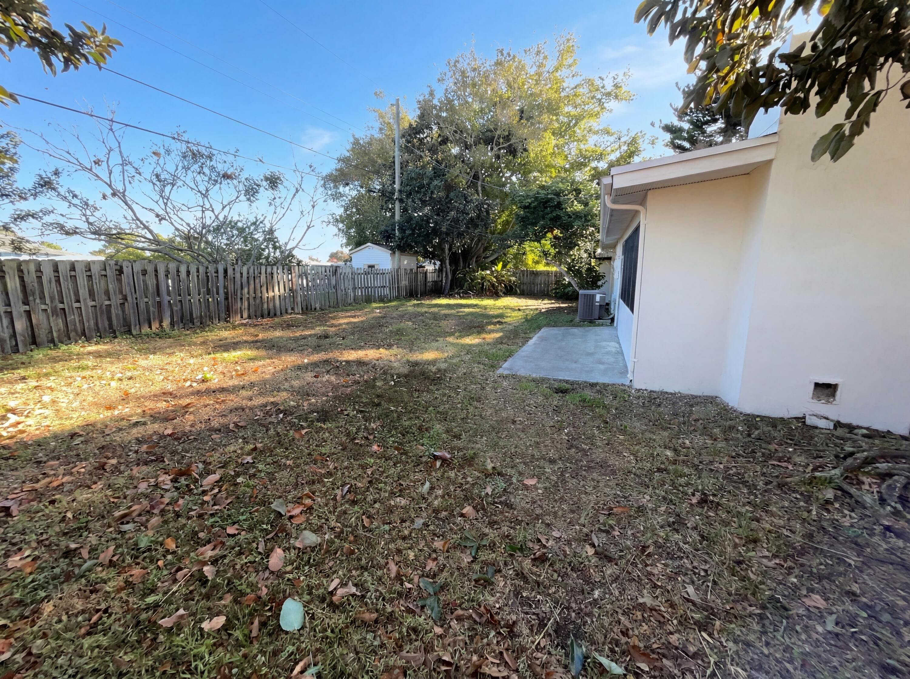 141 SE Calmoso Drive, Port St. Lucie, FL 34983 — photo 24 of 26