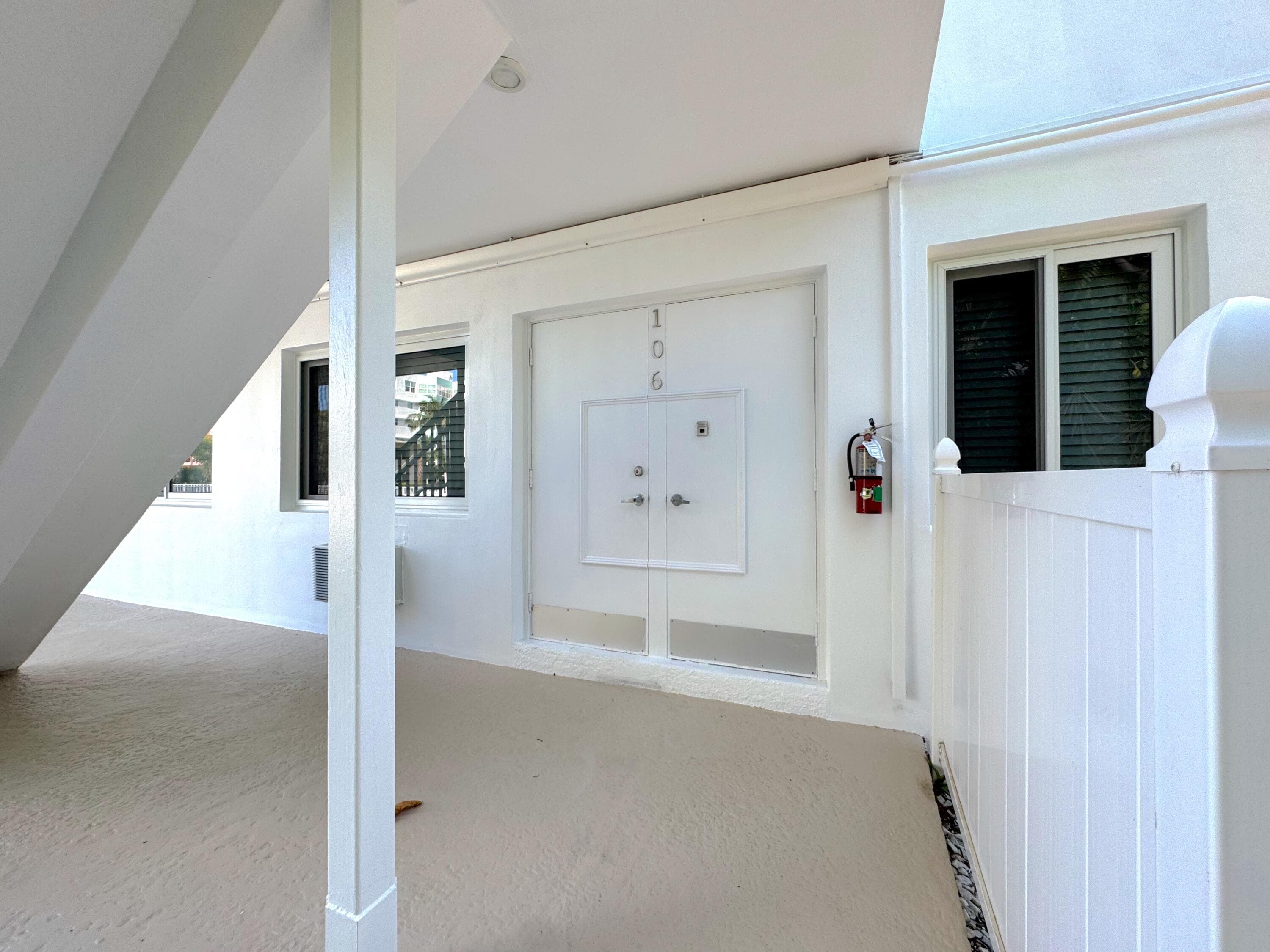 2815 NE 33rd Avenue 106, Fort Lauderdale, FL 33308 — photo 15 of 33