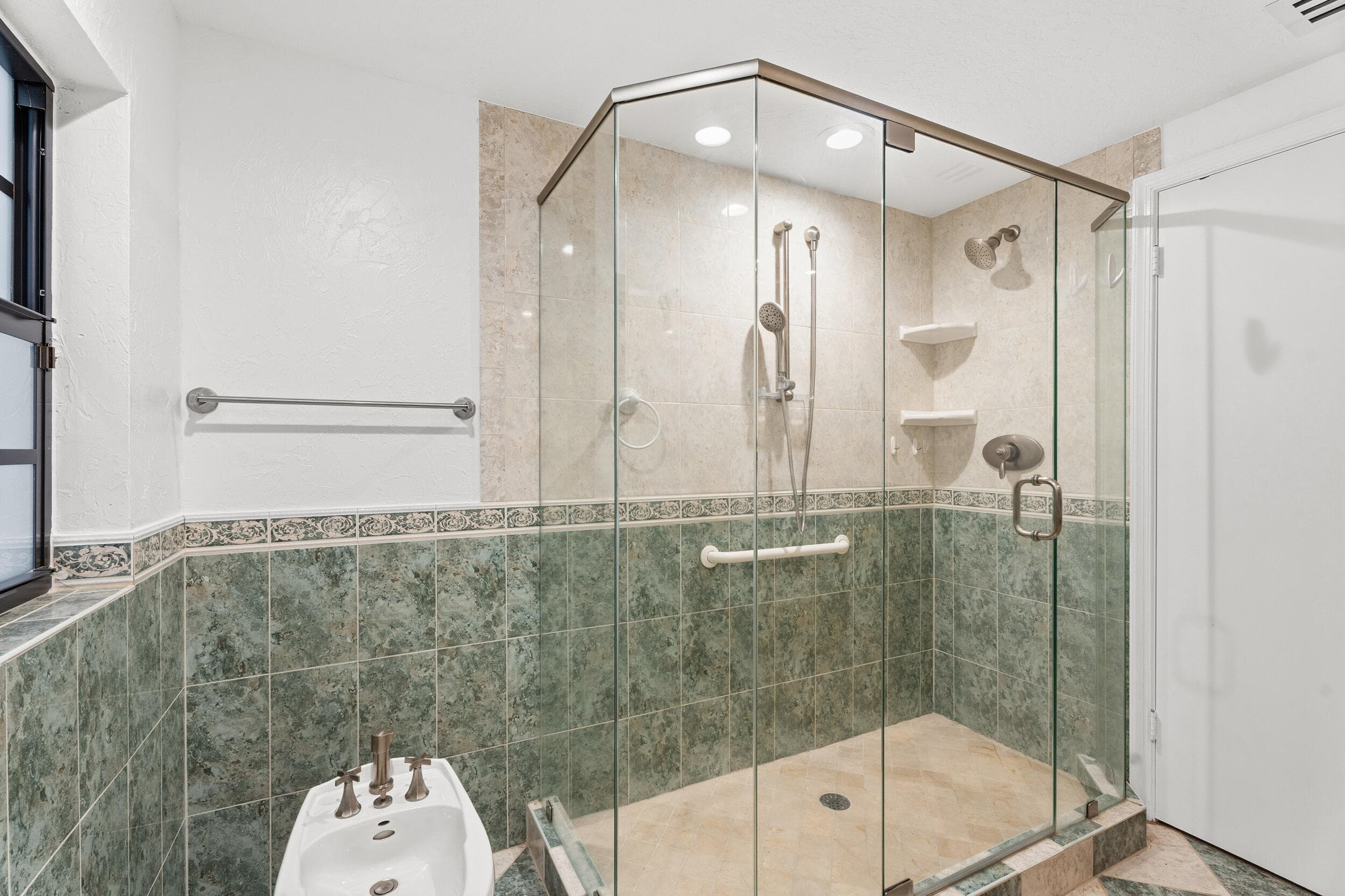 114 S Lake Drive, Lantana, FL 33462 — photo 26 of 44