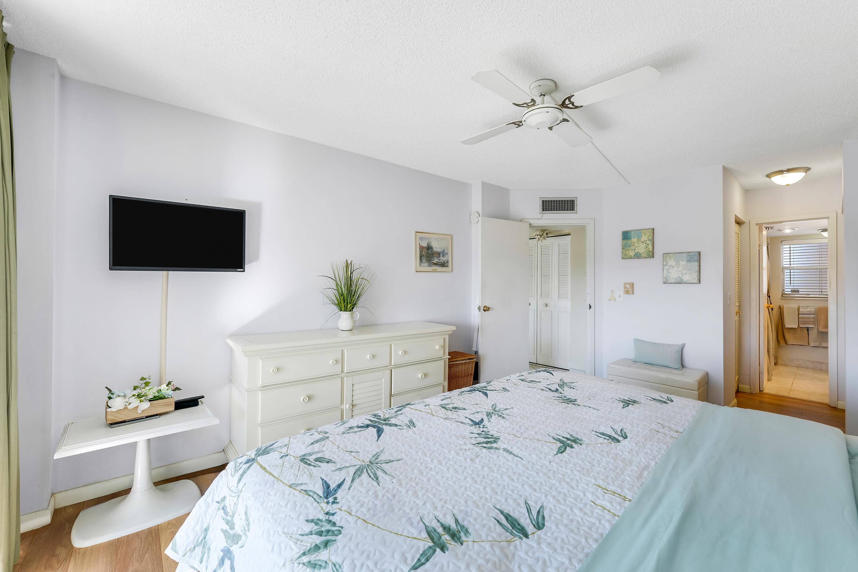 3590 Via Poinciana 416, Lake Worth, FL 33467 — photo 17 of 26