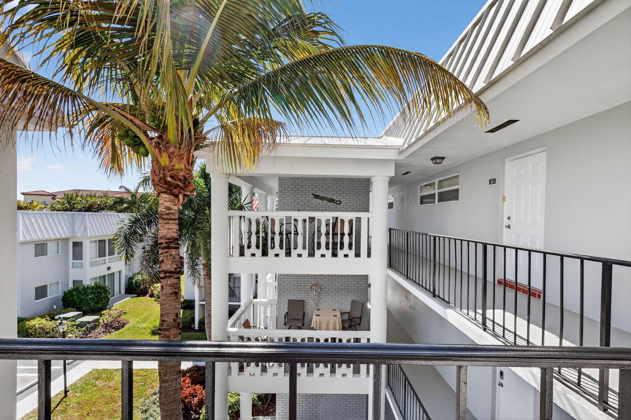10 Colonial Club Drive 305, Boynton Beach, FL 33435 — photo 4 of 40