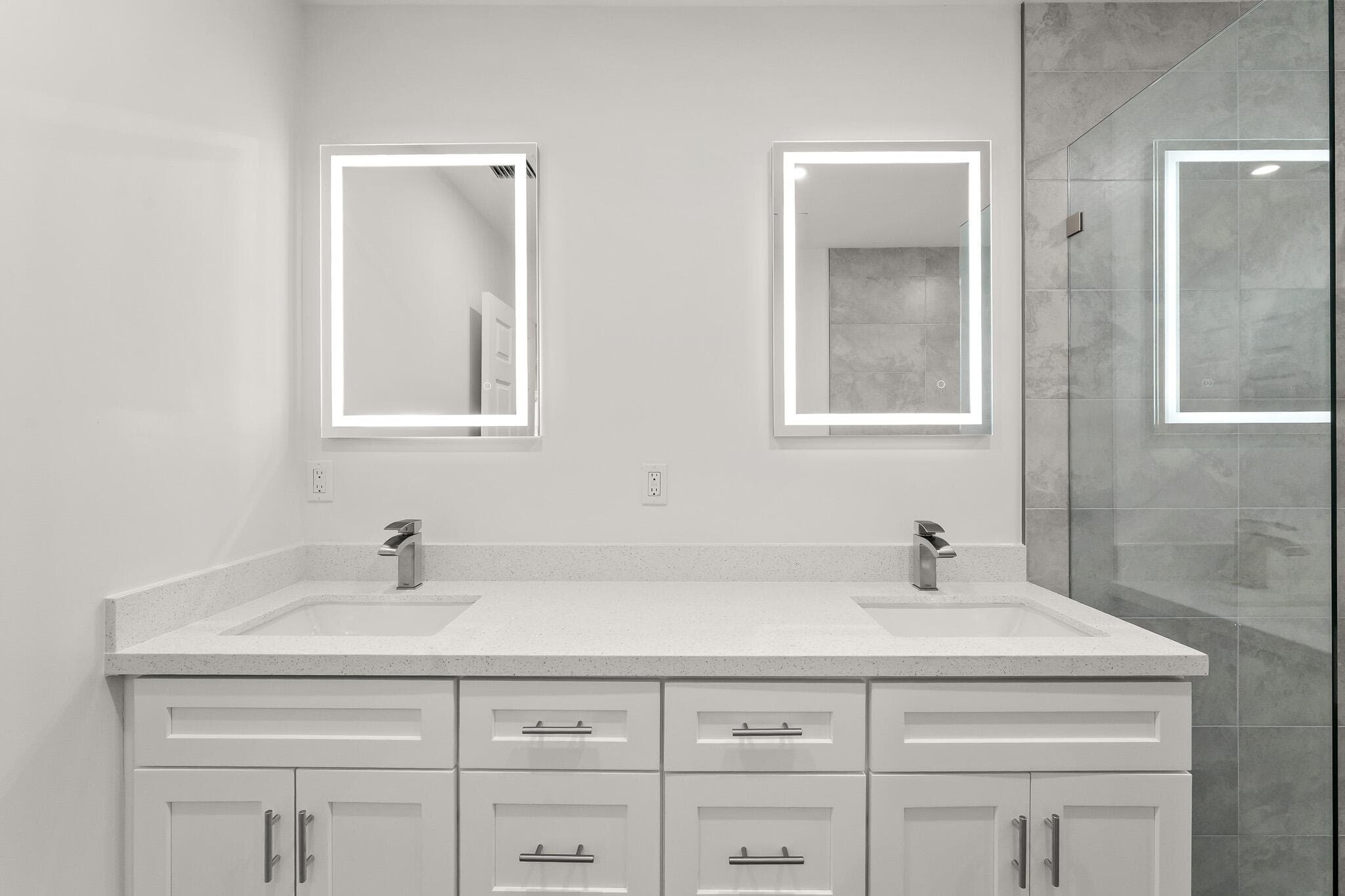 1311 Avenue H, Riviera Beach, FL 33404 — photo 8 of 32