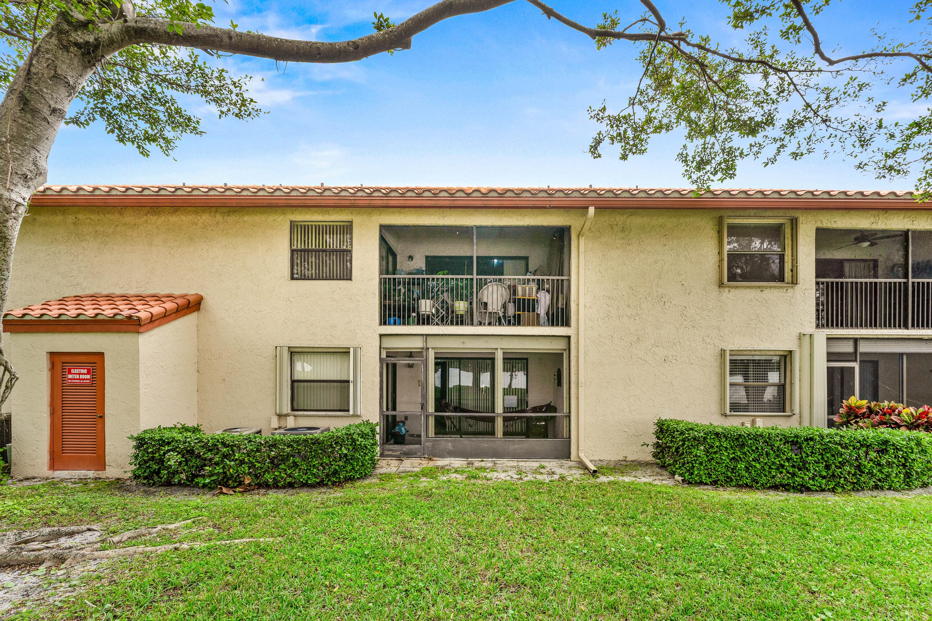 906 Congressional Way 906, Deerfield Beach, FL 33442 — photo 8 of 10