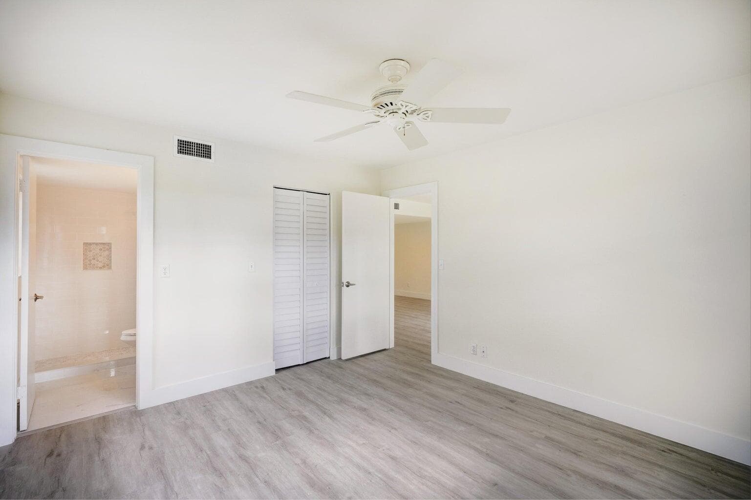 18081 SE Country Club Drive 265, Tequesta, FL 33469 — photo 5 of 20
