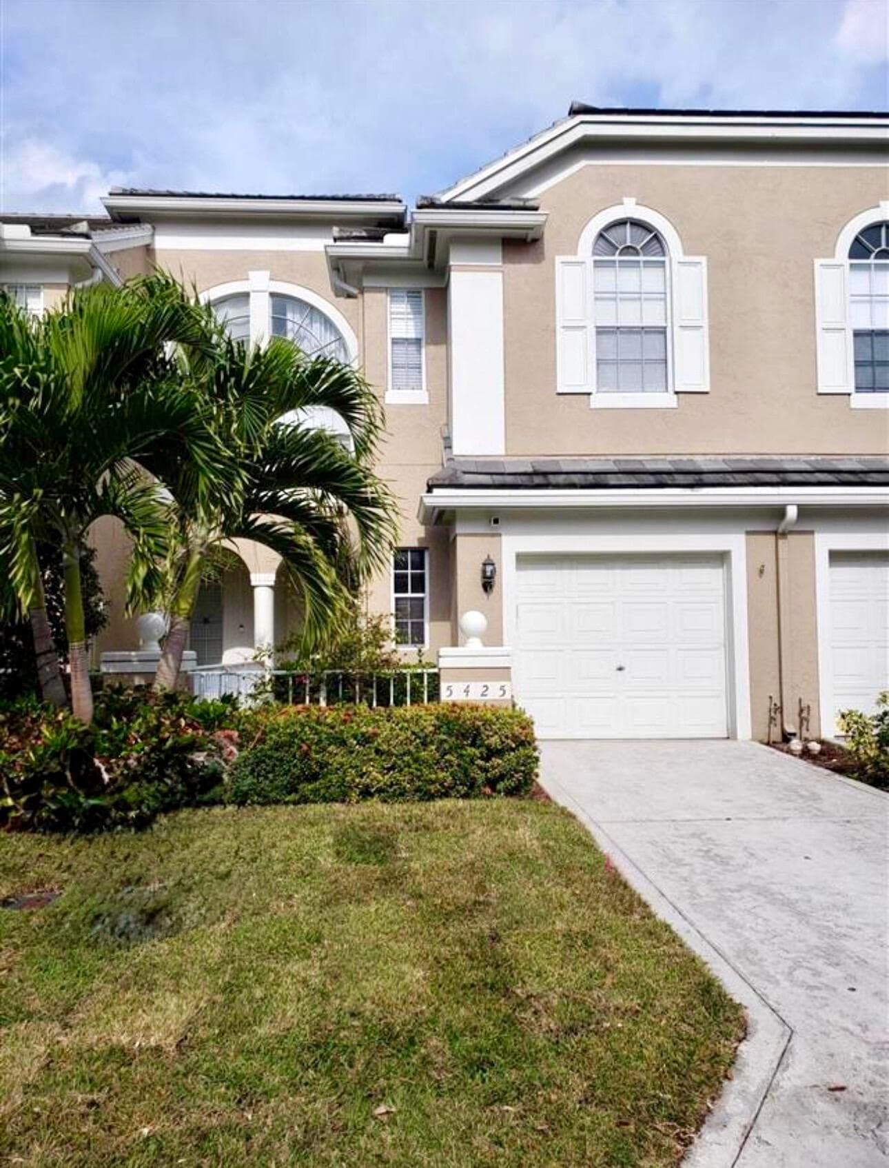 5425 Grand Park Place, Boca Raton, FL 33486 — photo 1 of 20