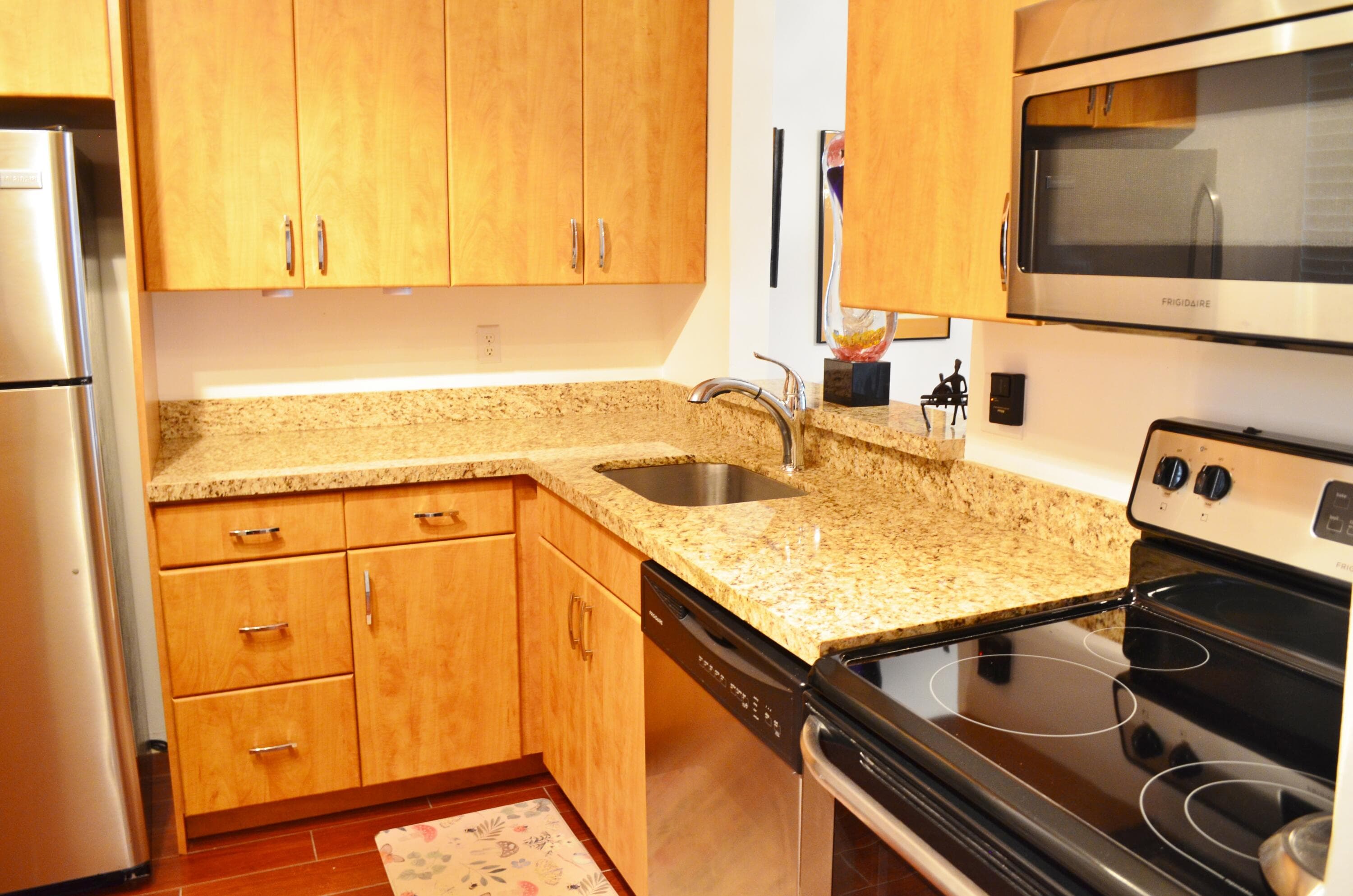 5370 Las Verdes Circle 221, Delray Beach, FL 33484 — photo 5 of 63
