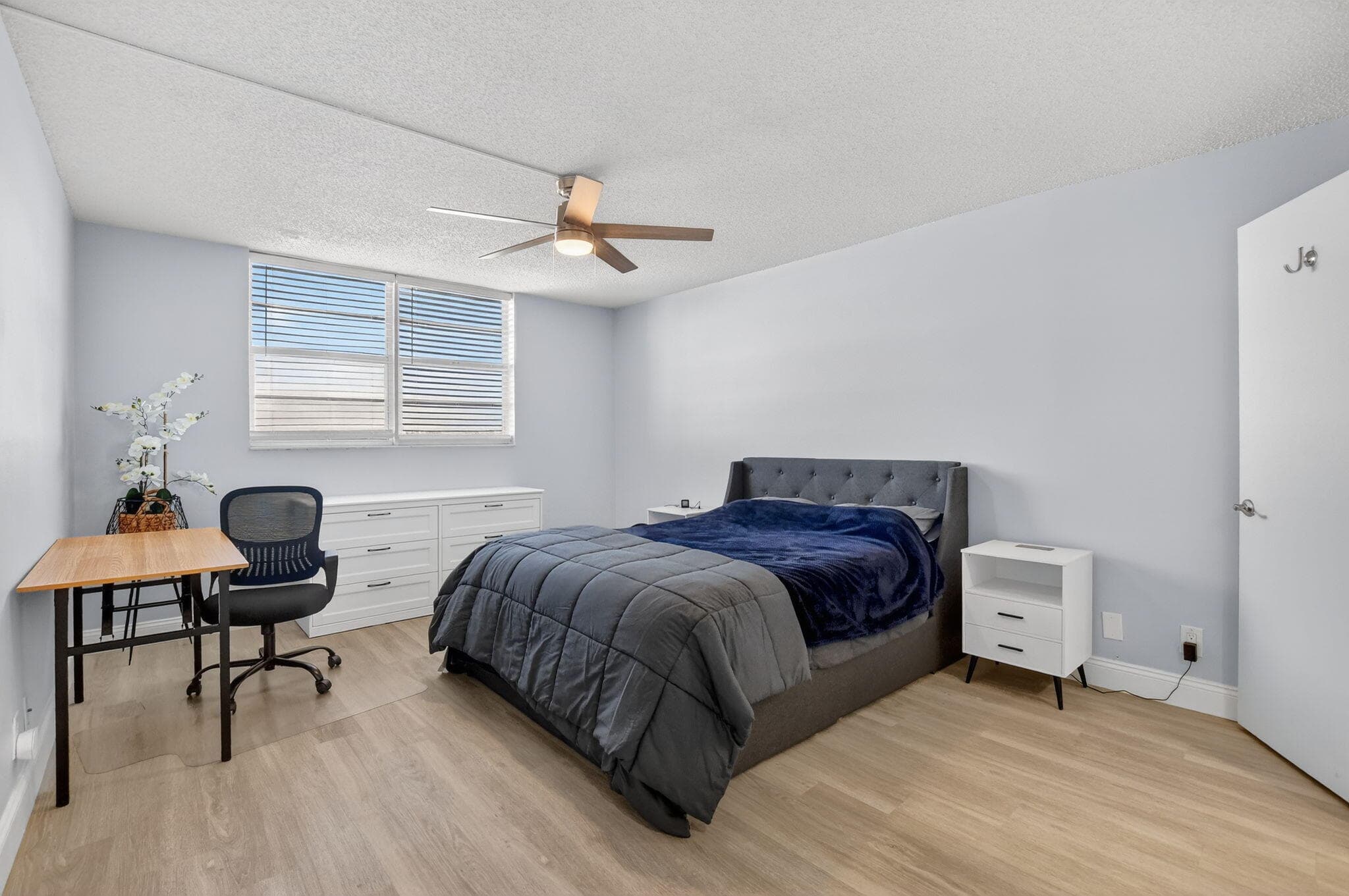 5700 NW 2nd Avenue Apt 711, Boca Raton, FL 33487 — photo 14 of 34