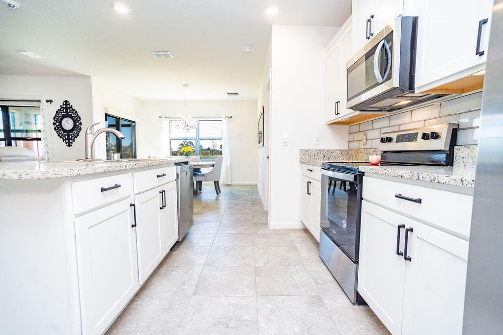 6560 Canterbridge Drive, Vero Beach, FL 32967 — photo 10 of 48