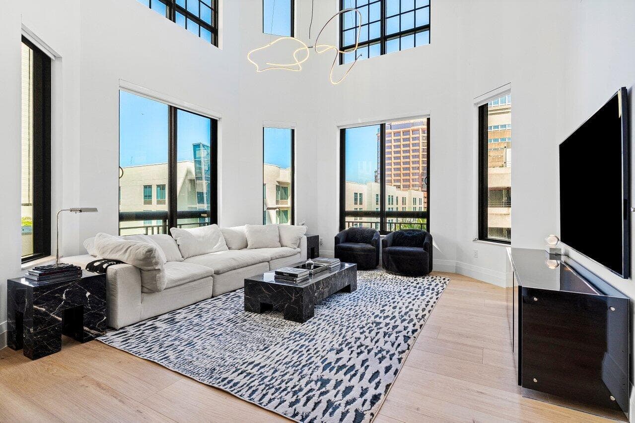 801 S Olive Avenue 427, West Palm Beach, FL 33401 — photo 1 of 29