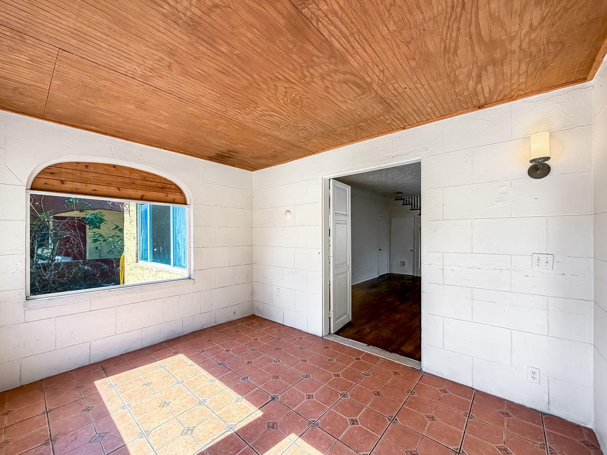 619 30th Street, West Palm Beach, FL 33407 — photo 9 of 62