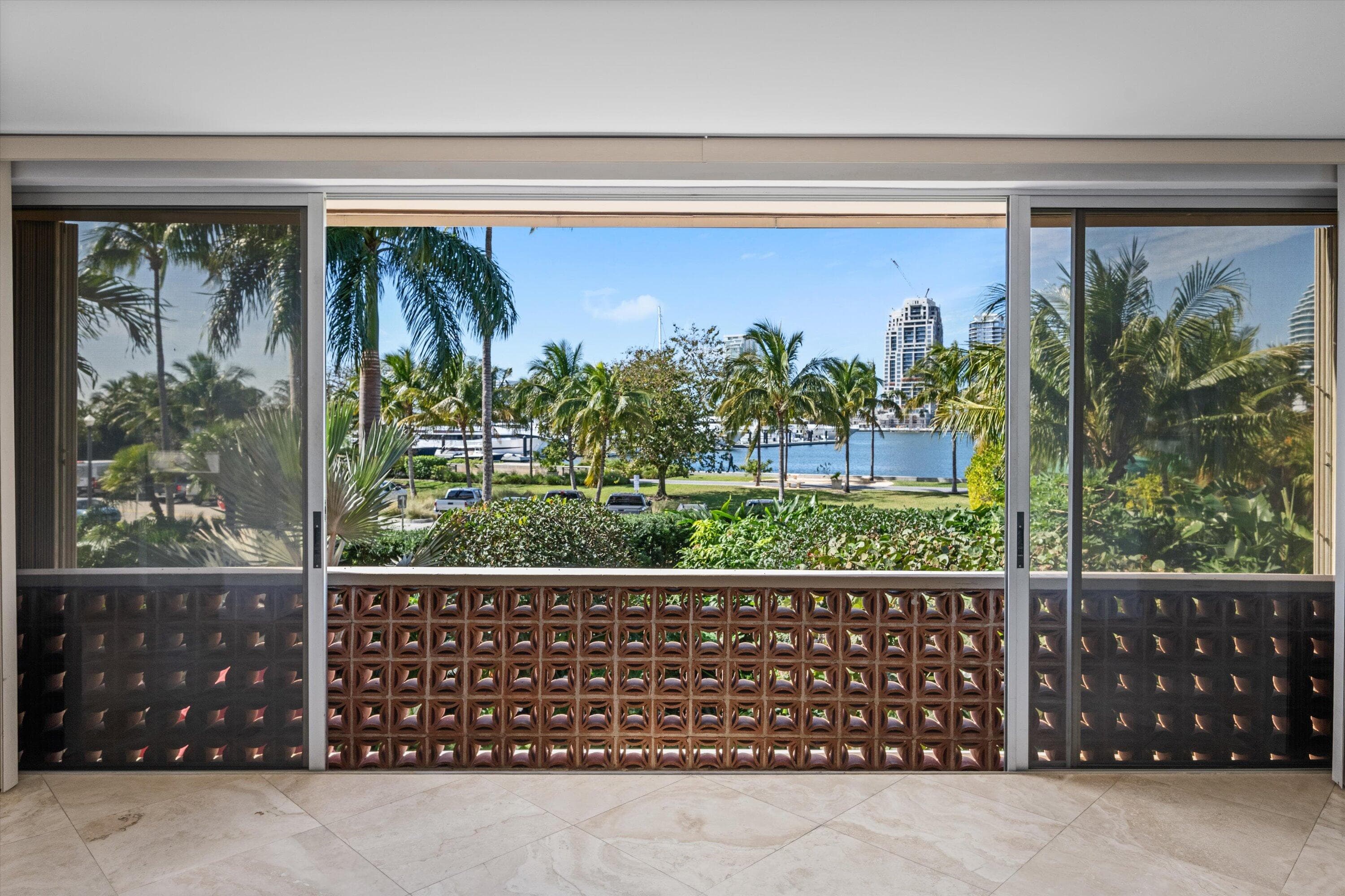 369 S Lake Drive 2e, Palm Beach, FL 33480 — photo 17 of 25