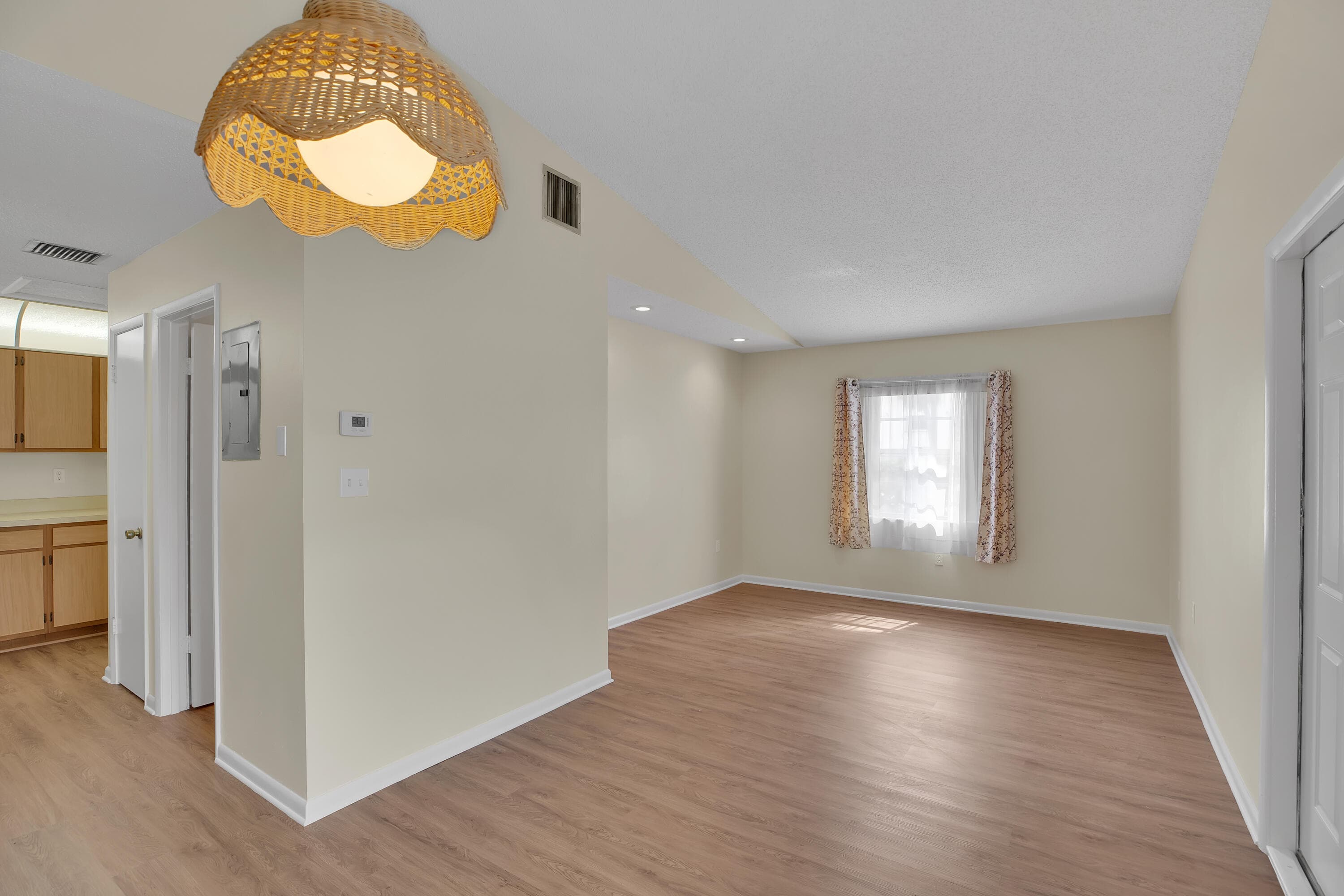 2007 Oleander Boulevard Apt D, Fort Pierce, FL 34950 — photo 15 of 41