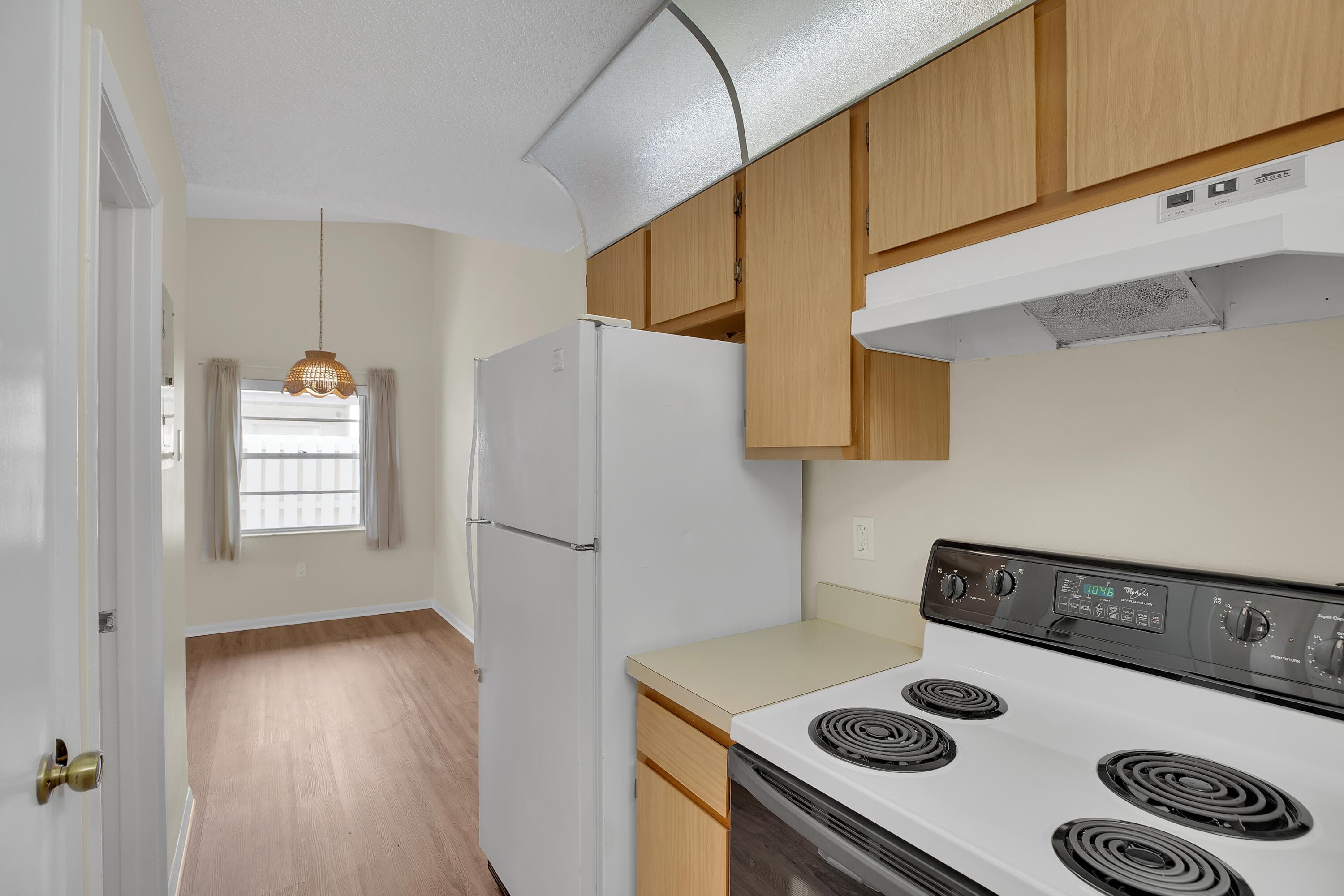 2007 Oleander Boulevard Apt D, Fort Pierce, FL 34950 — photo 20 of 41