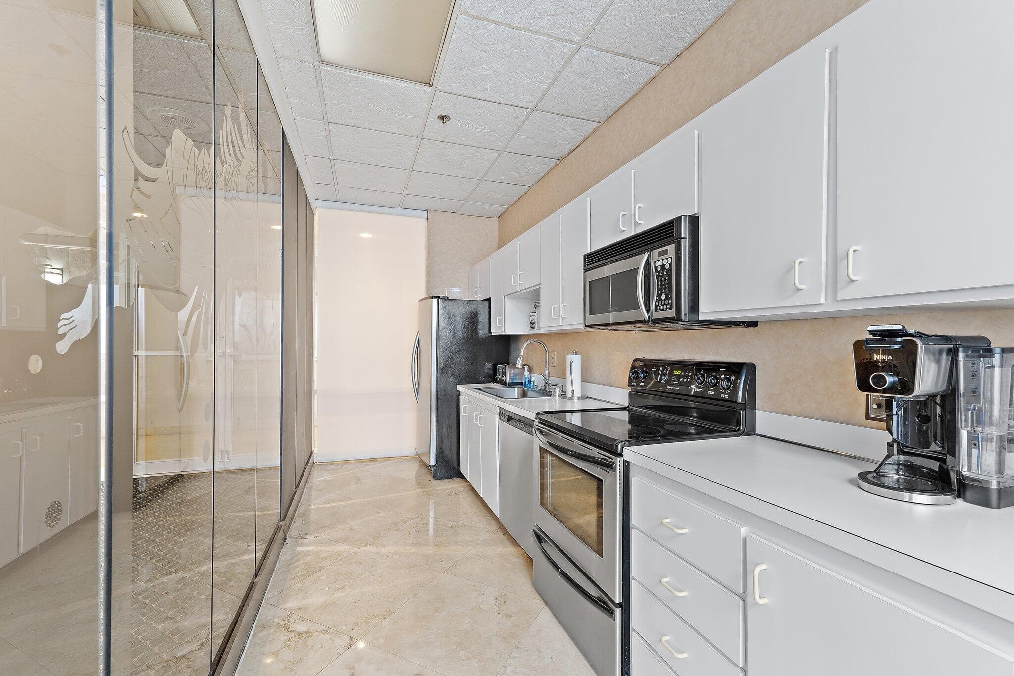 5440 N Ocean Drive 907, Singer Island, FL 33404 — photo 47 of 77