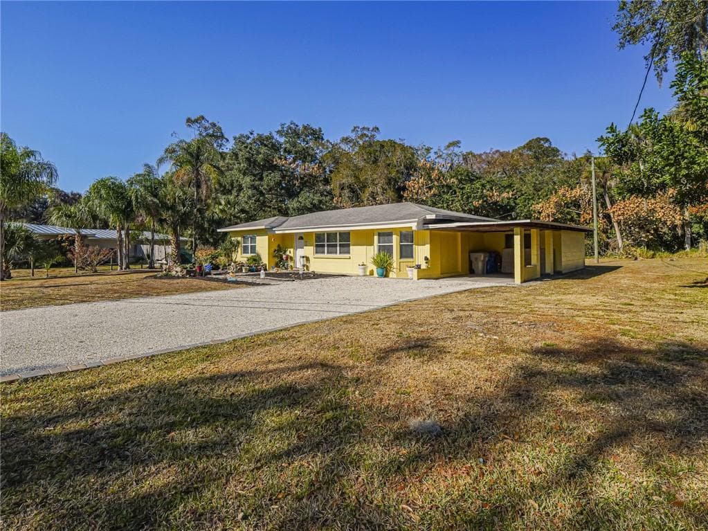 2049 50th Avenue, Vero Beach, FL 32966 — photo 2 of 31