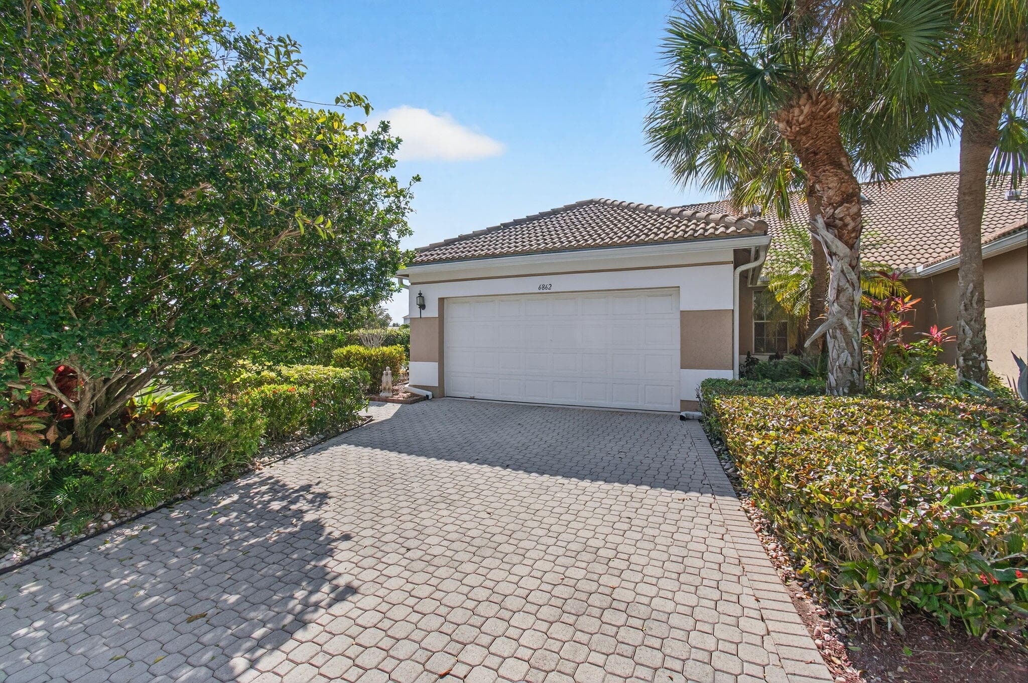 6862 Swansea Lane, Boynton Beach, FL 33472 — photo 2 of 110