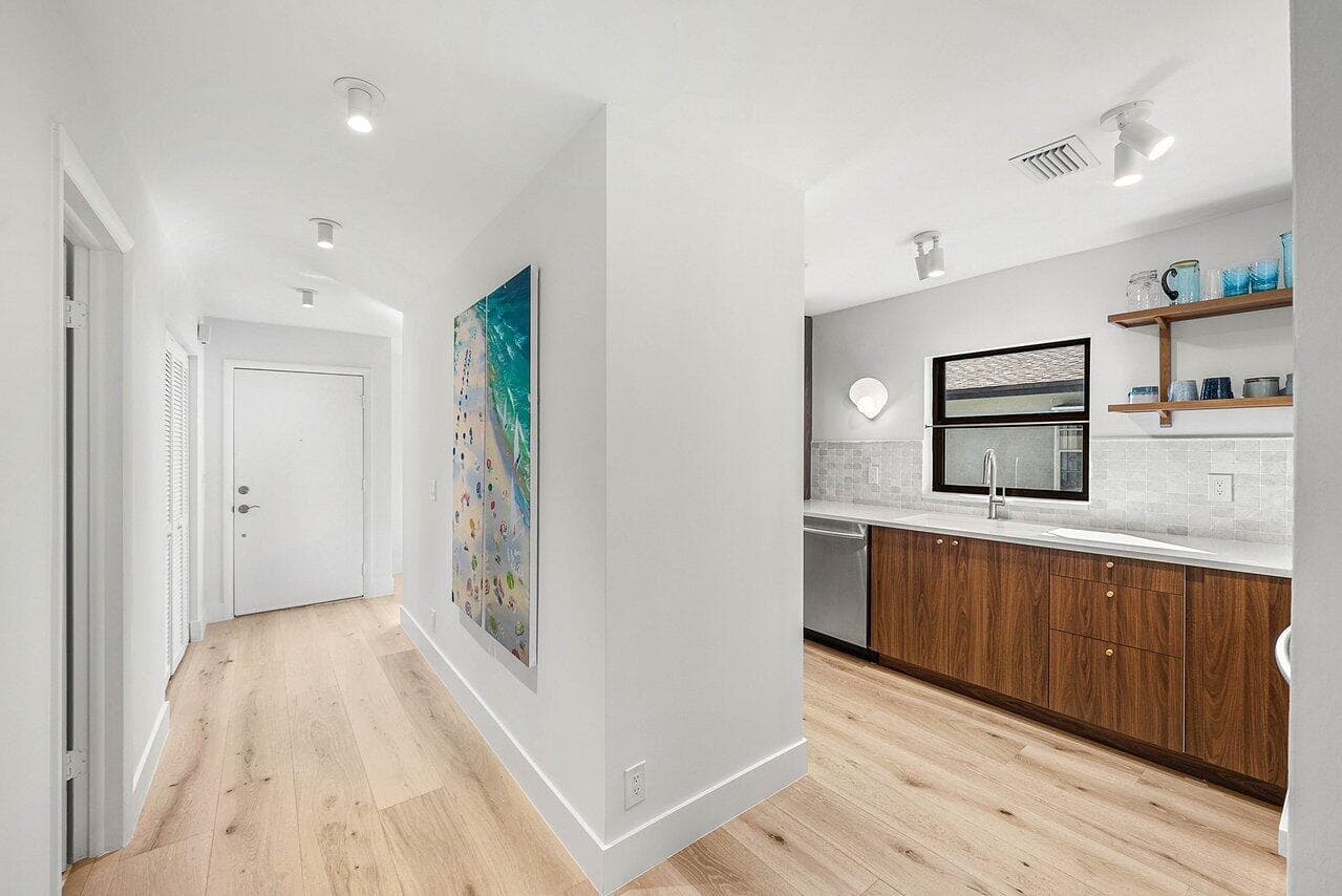 13921 Royal Palm Court B, Delray Beach, FL 33484 — photo 4 of 44