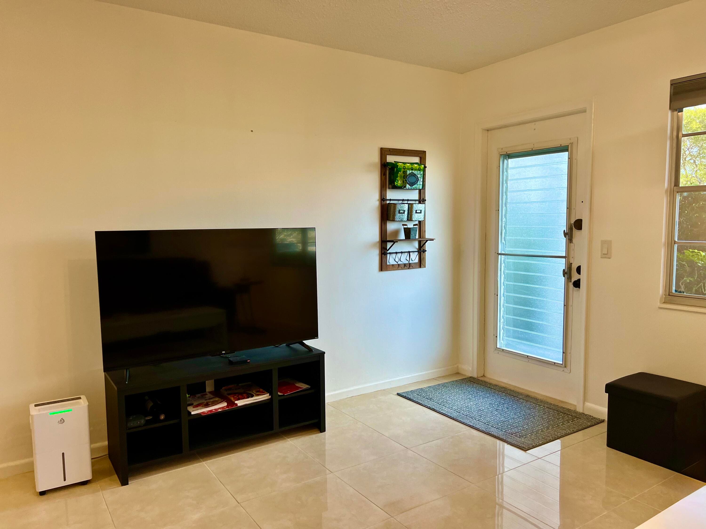1011 Harwood C 1011, Deerfield Beach, FL 33442 — photo 6 of 46